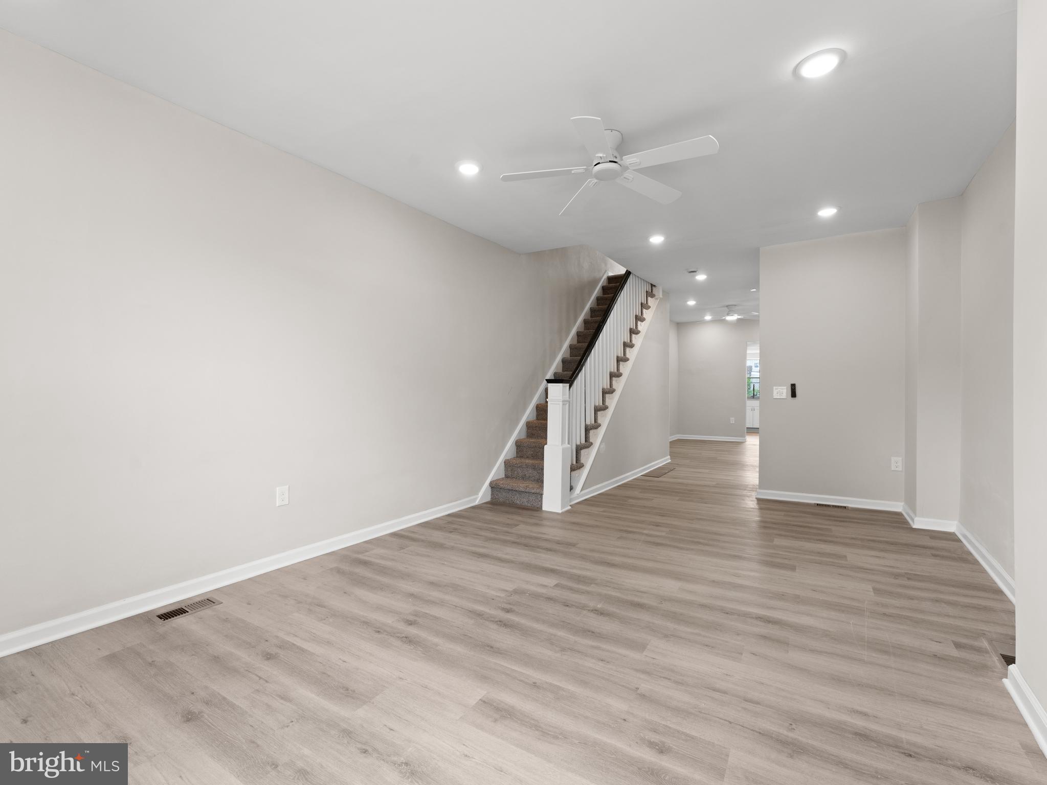 KENSINGTON - Residential Lease