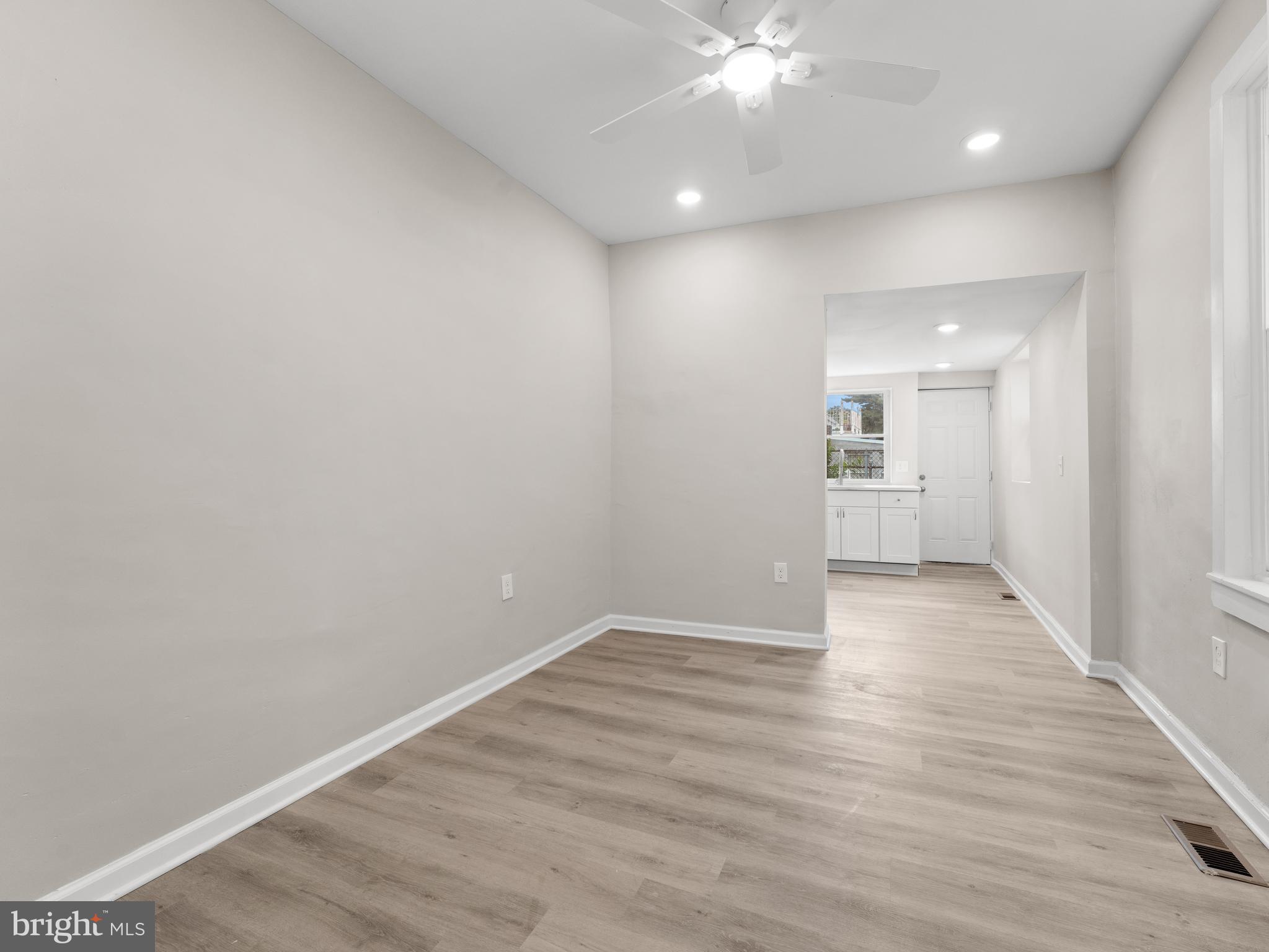 KENSINGTON - Residential Lease