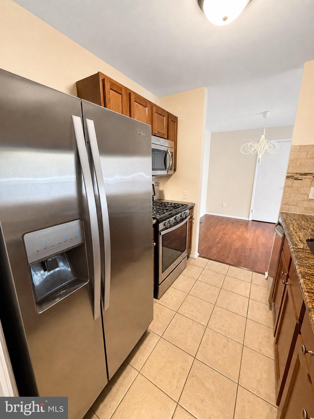 1605 WOODHOLLOW DRIVE