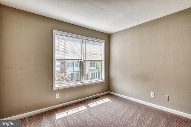 LANDS OF QUAKER VILLAGE - Residential Lease