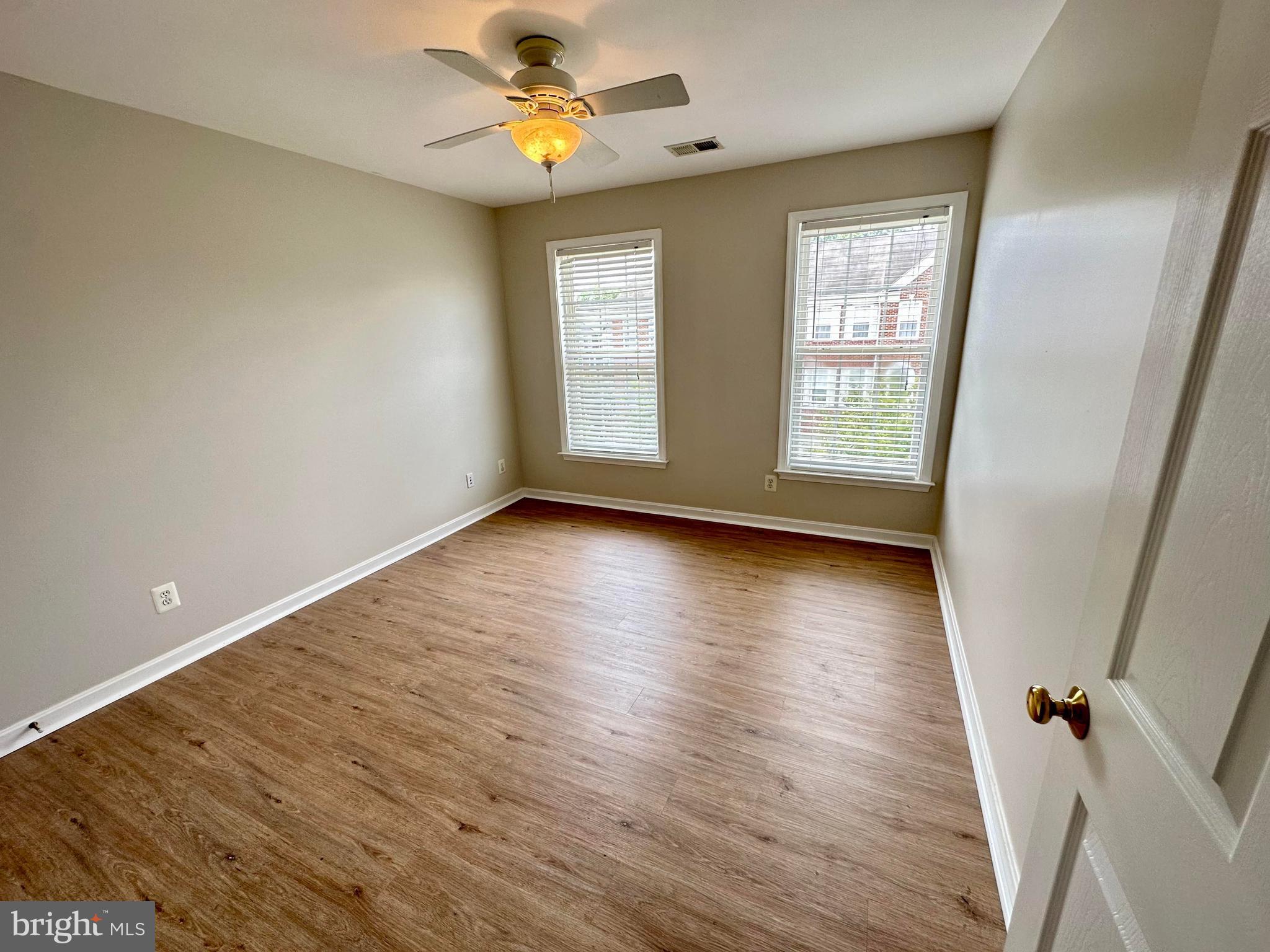 LOUDOUN PARKWAY CENTER - Residential Lease