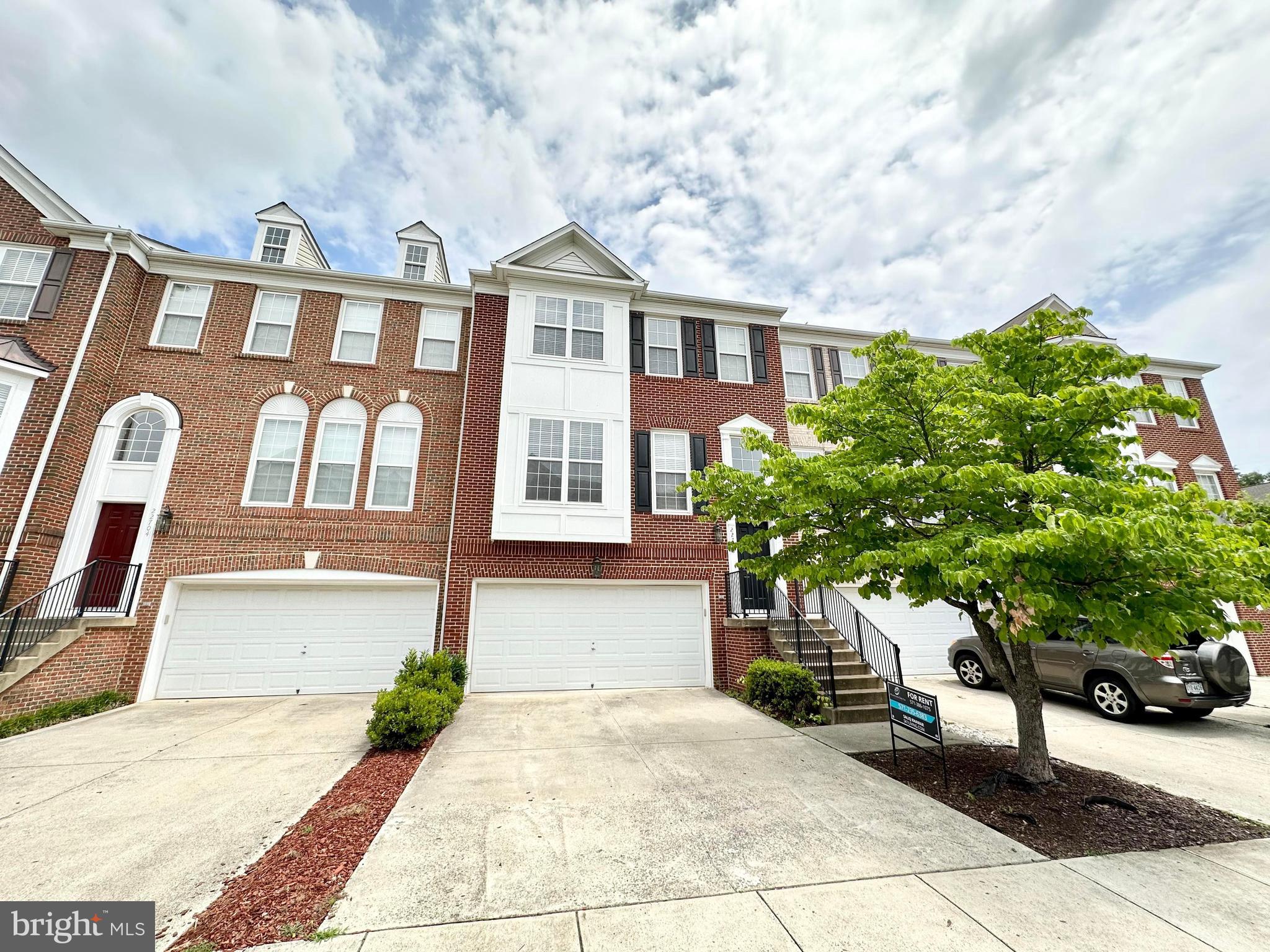 LOUDOUN PARKWAY CENTER - Residential Lease
