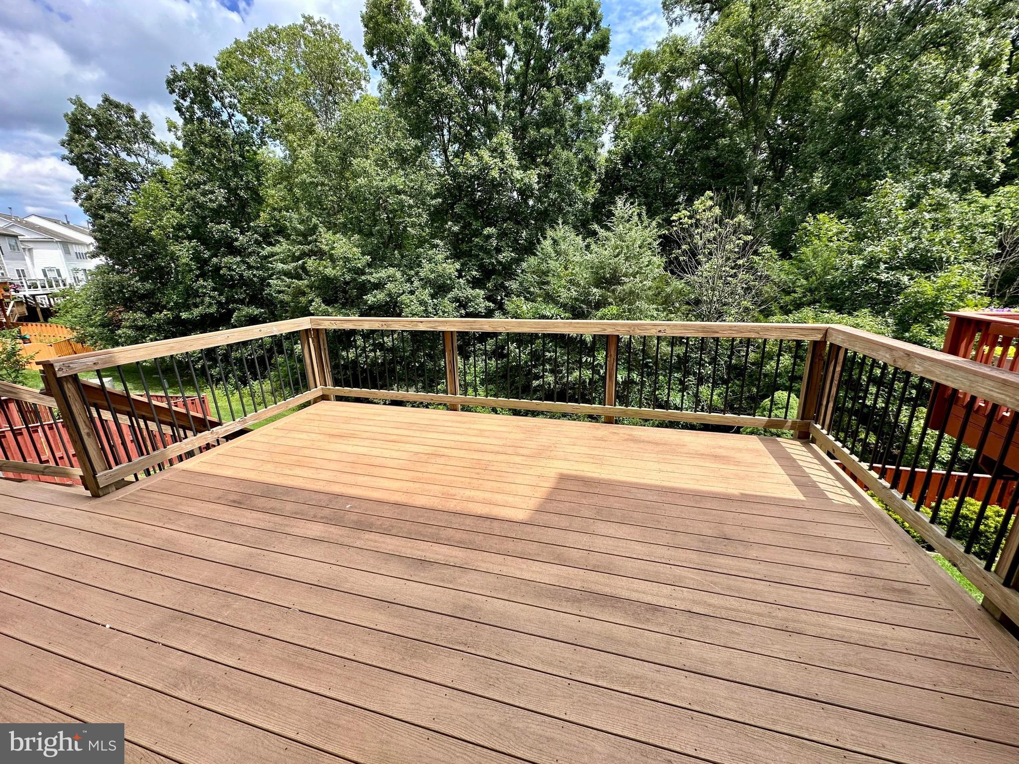 LOUDOUN PARKWAY CENTER - Residential Lease