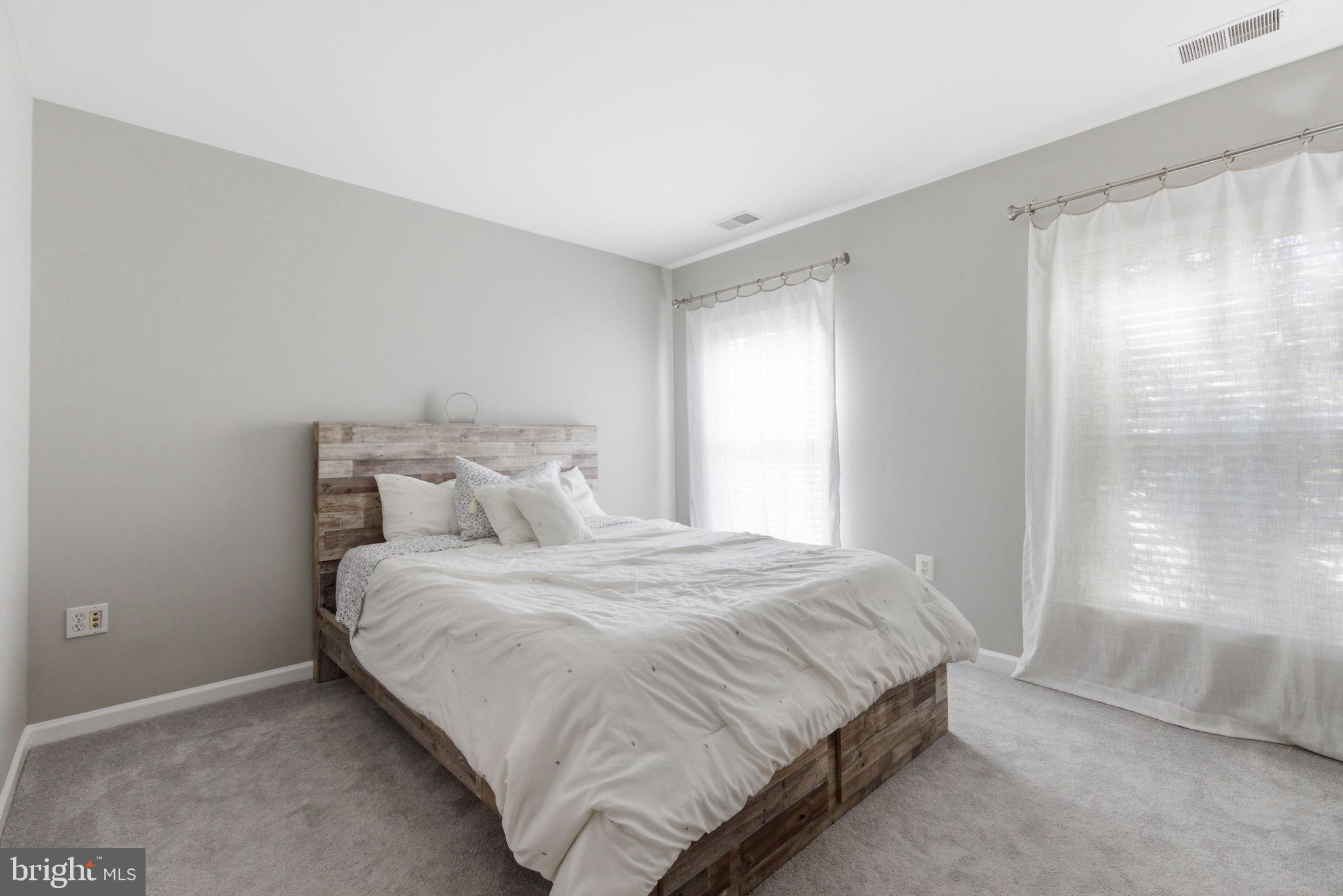 STONELEIGH - Residential