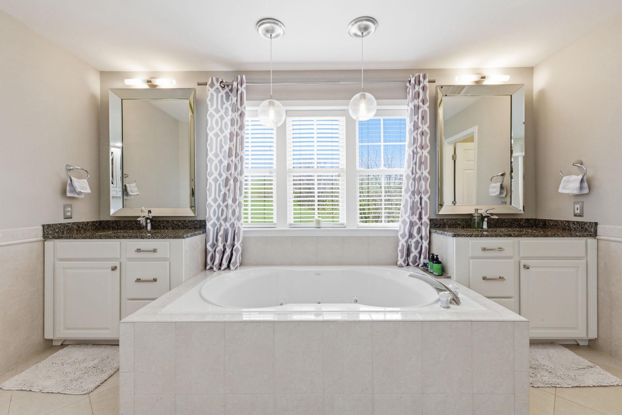 STONELEIGH - Residential