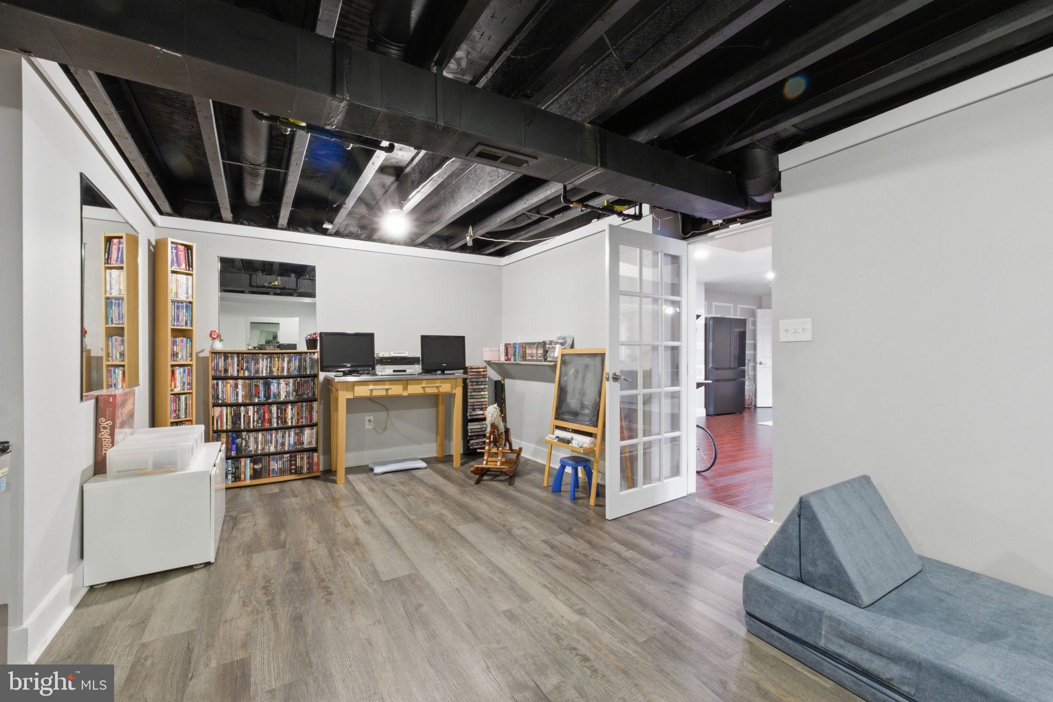 STONELEIGH - Residential