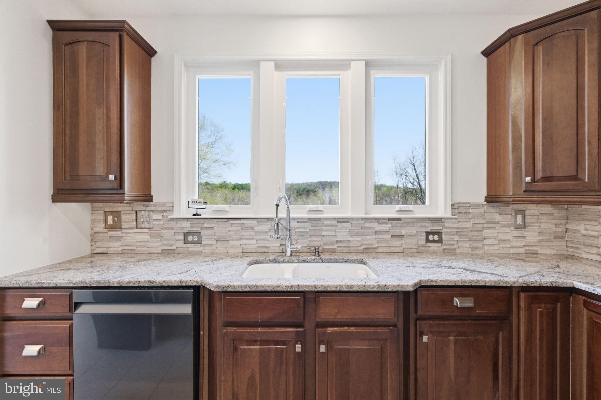 STONELEIGH - Residential