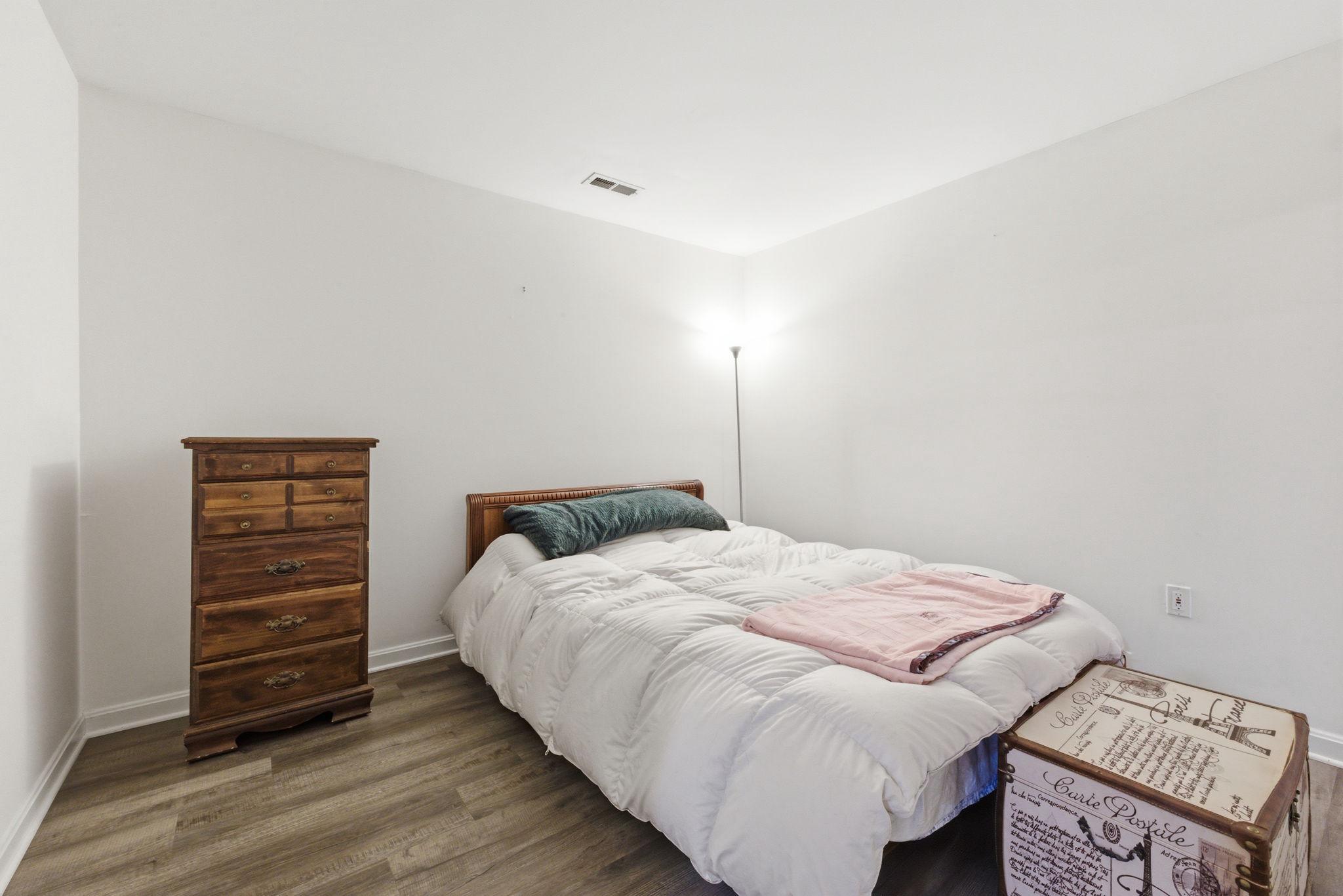 STONELEIGH - Residential