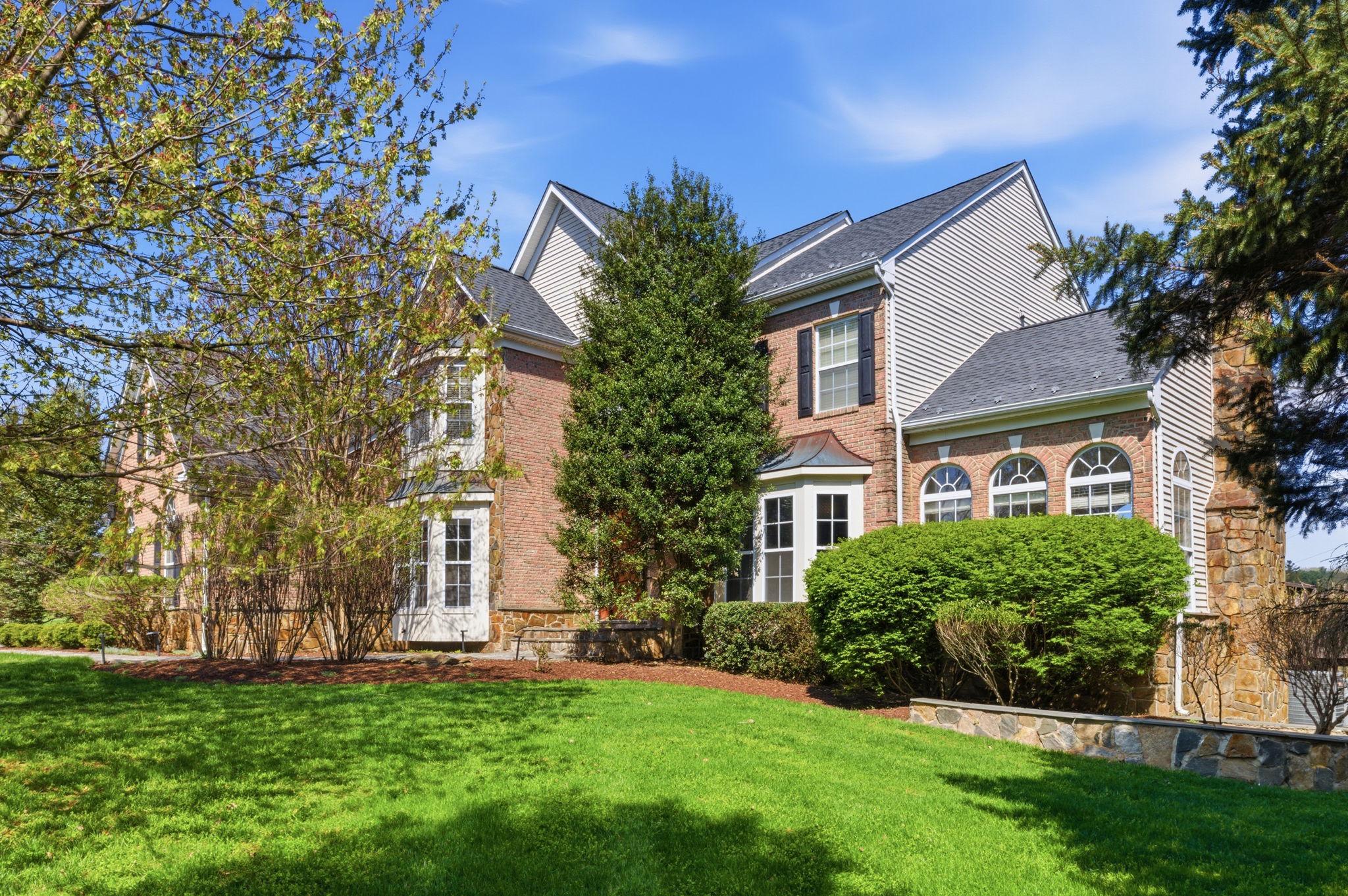 STONELEIGH - Residential