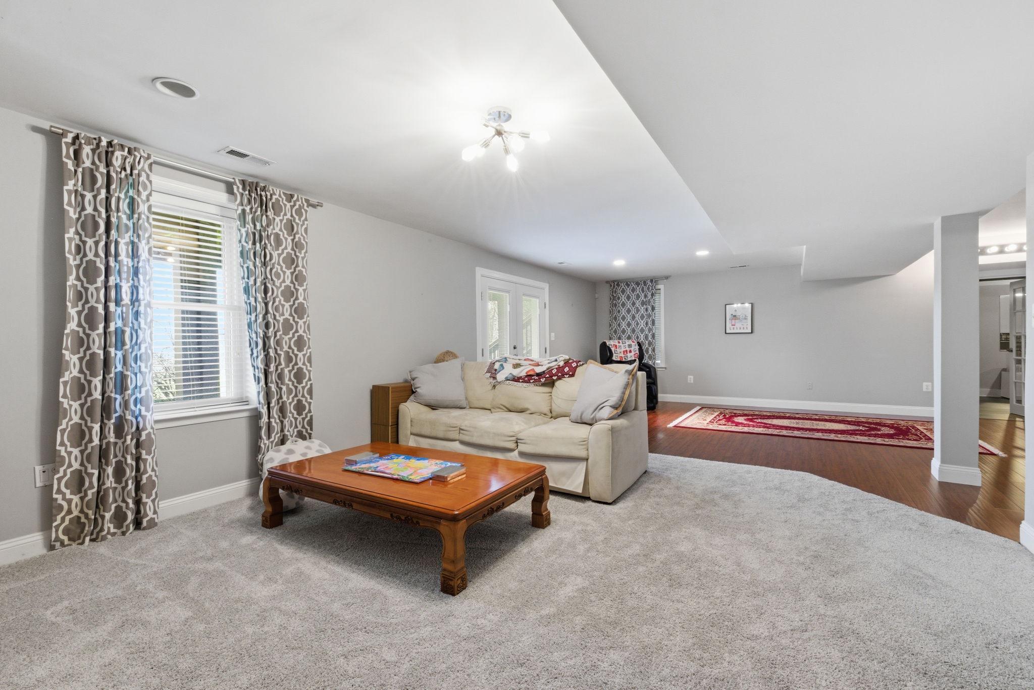 STONELEIGH - Residential