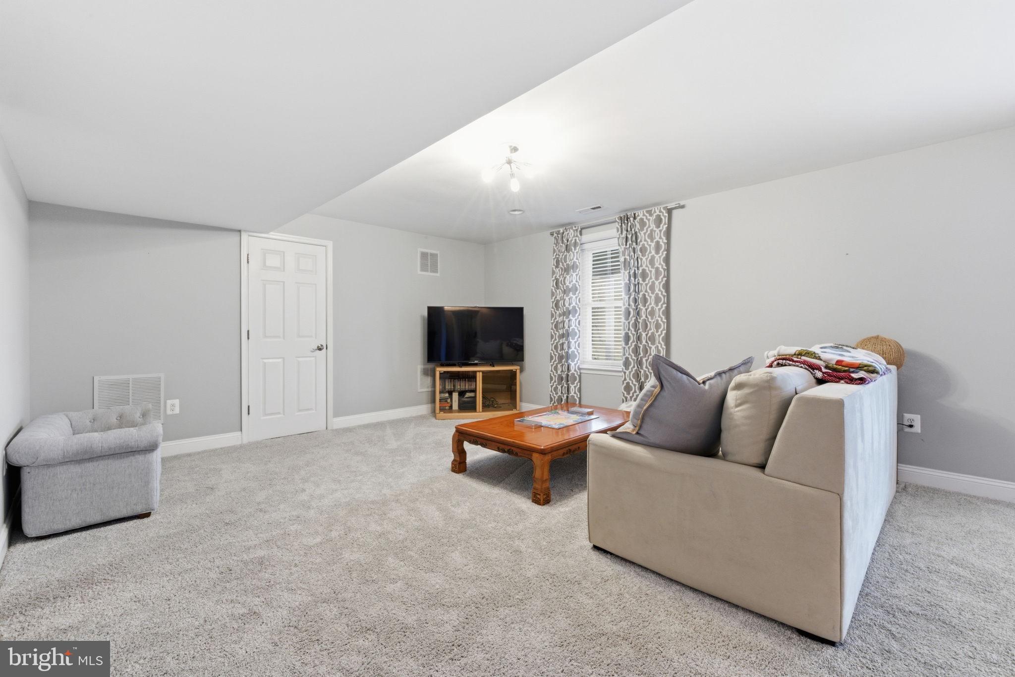 STONELEIGH - Residential