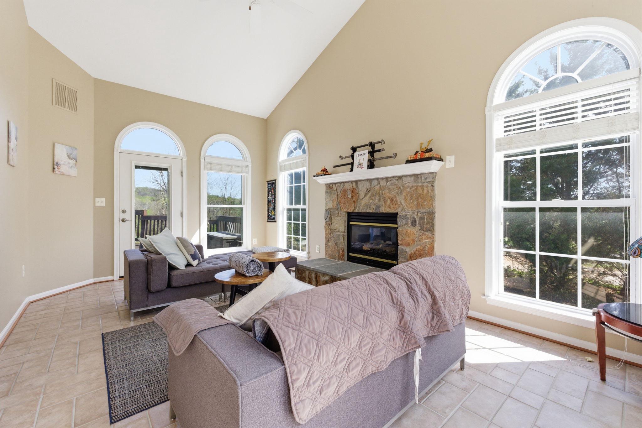 STONELEIGH - Residential