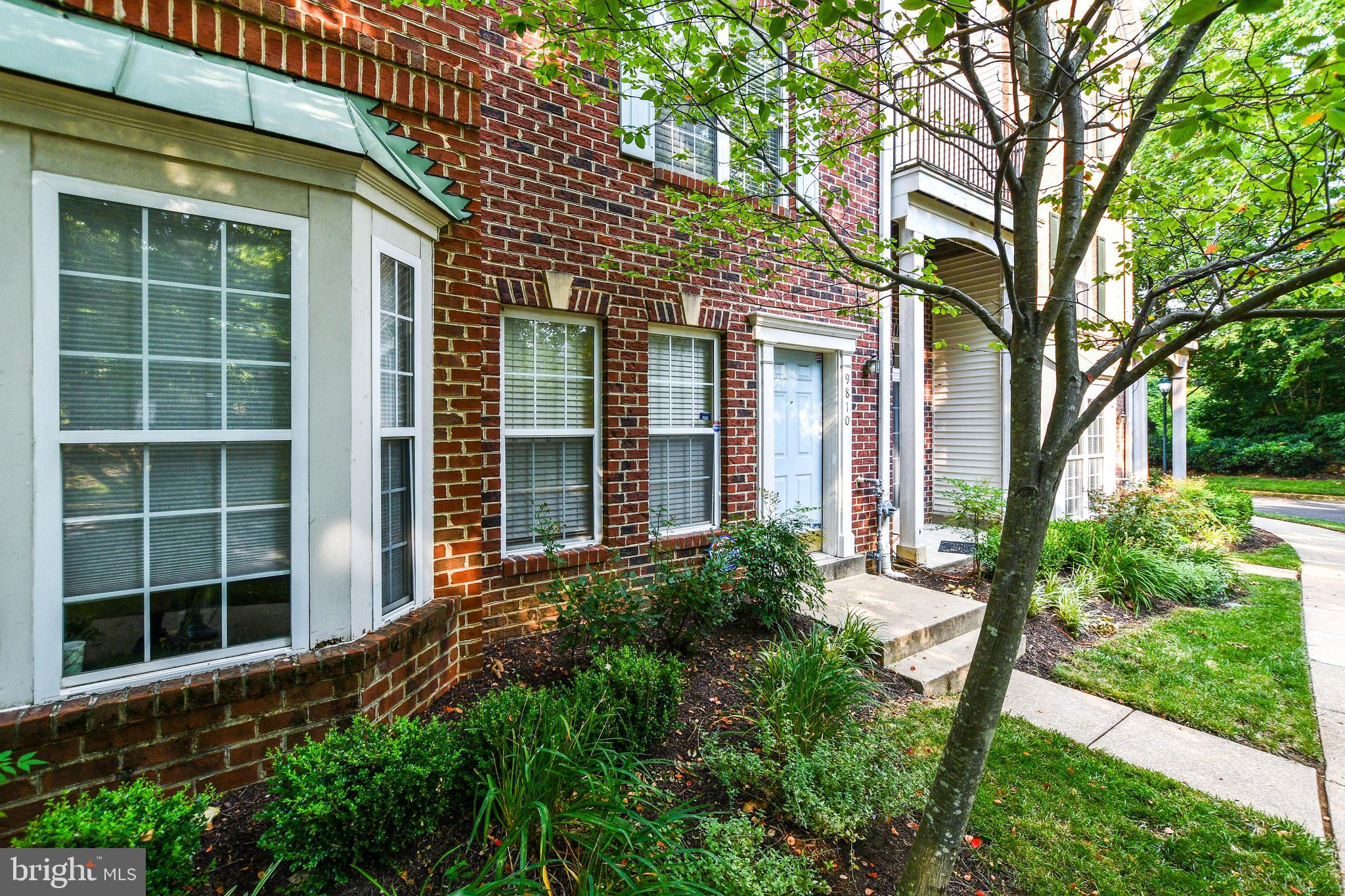 WOODVIEW VILLAGE - Residential Lease