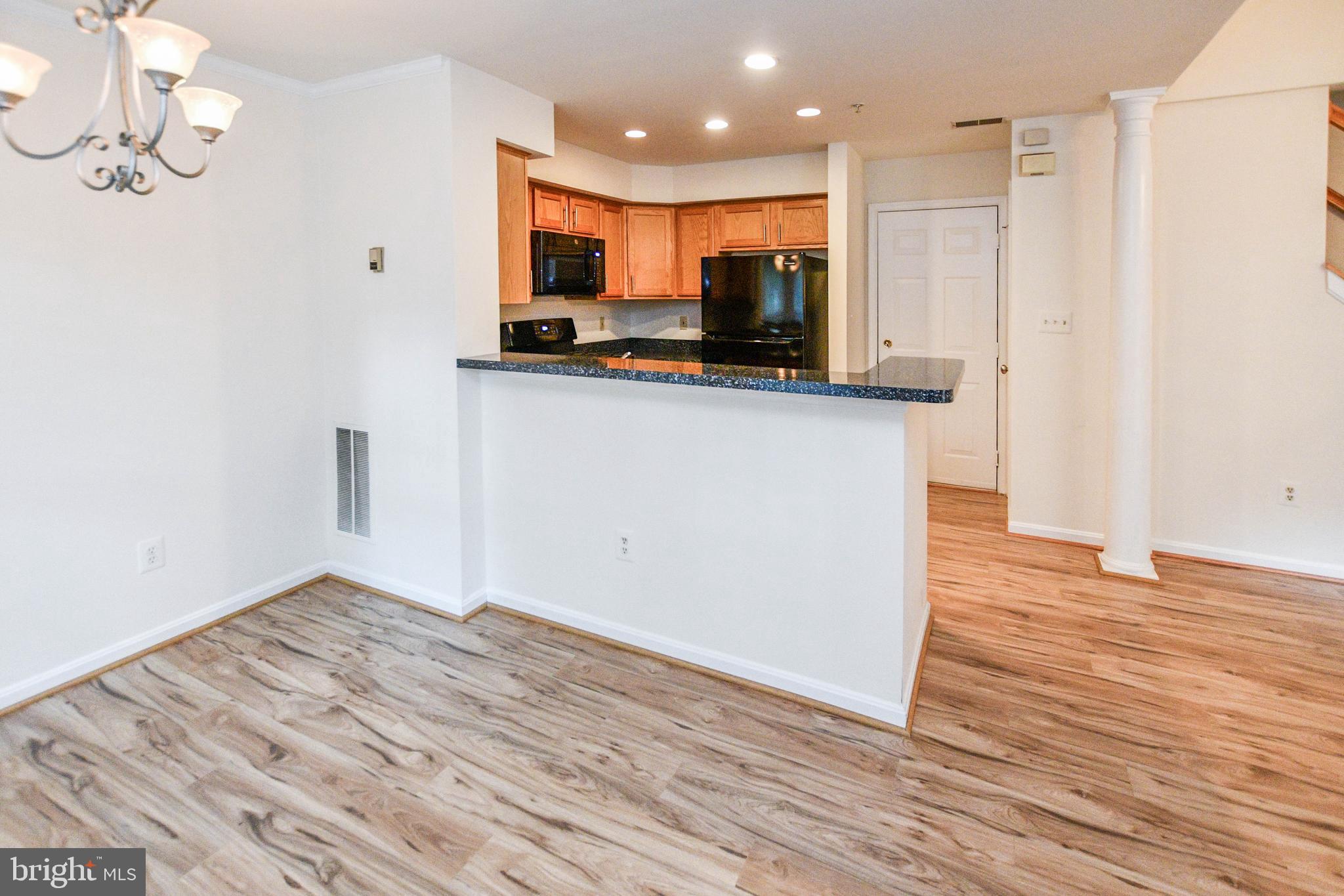 WOODVIEW VILLAGE - Residential Lease