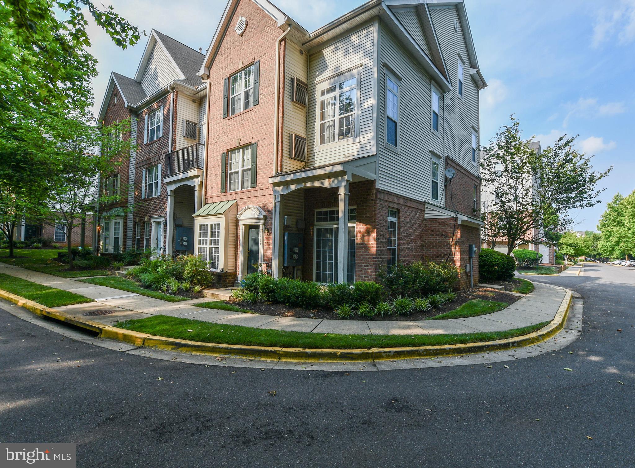 WOODVIEW VILLAGE - Residential Lease