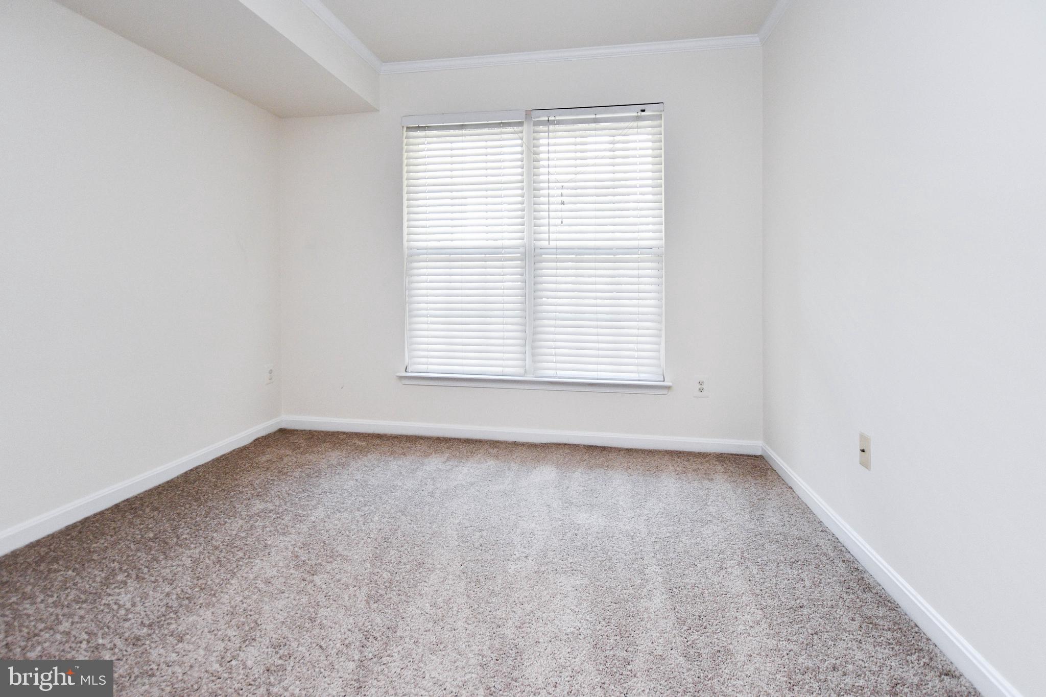 WOODVIEW VILLAGE - Residential Lease