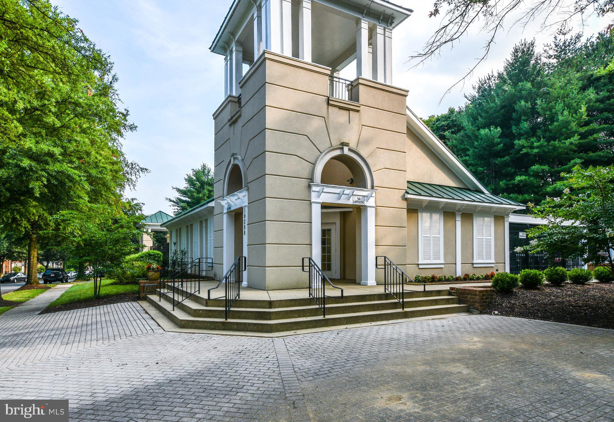 WOODVIEW VILLAGE - Residential Lease