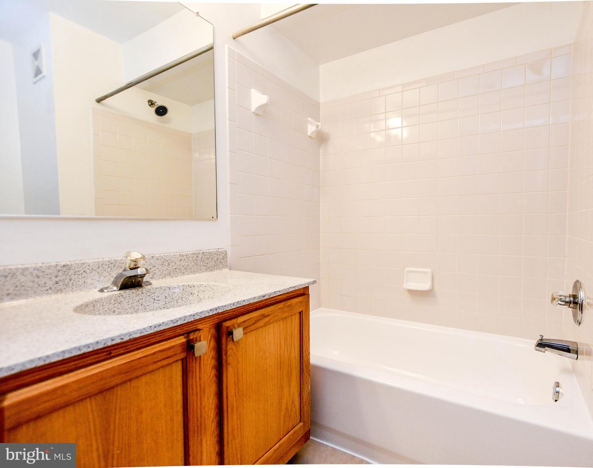 WOODVIEW VILLAGE - Residential Lease