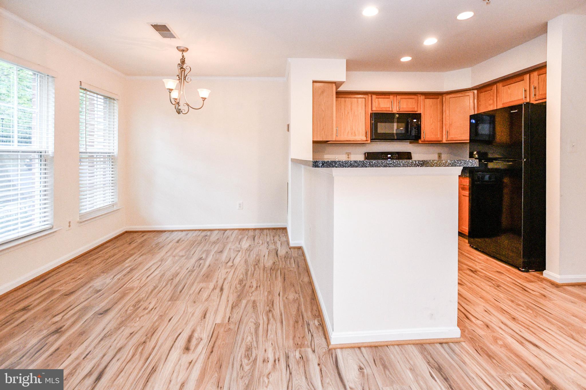 WOODVIEW VILLAGE - Residential Lease