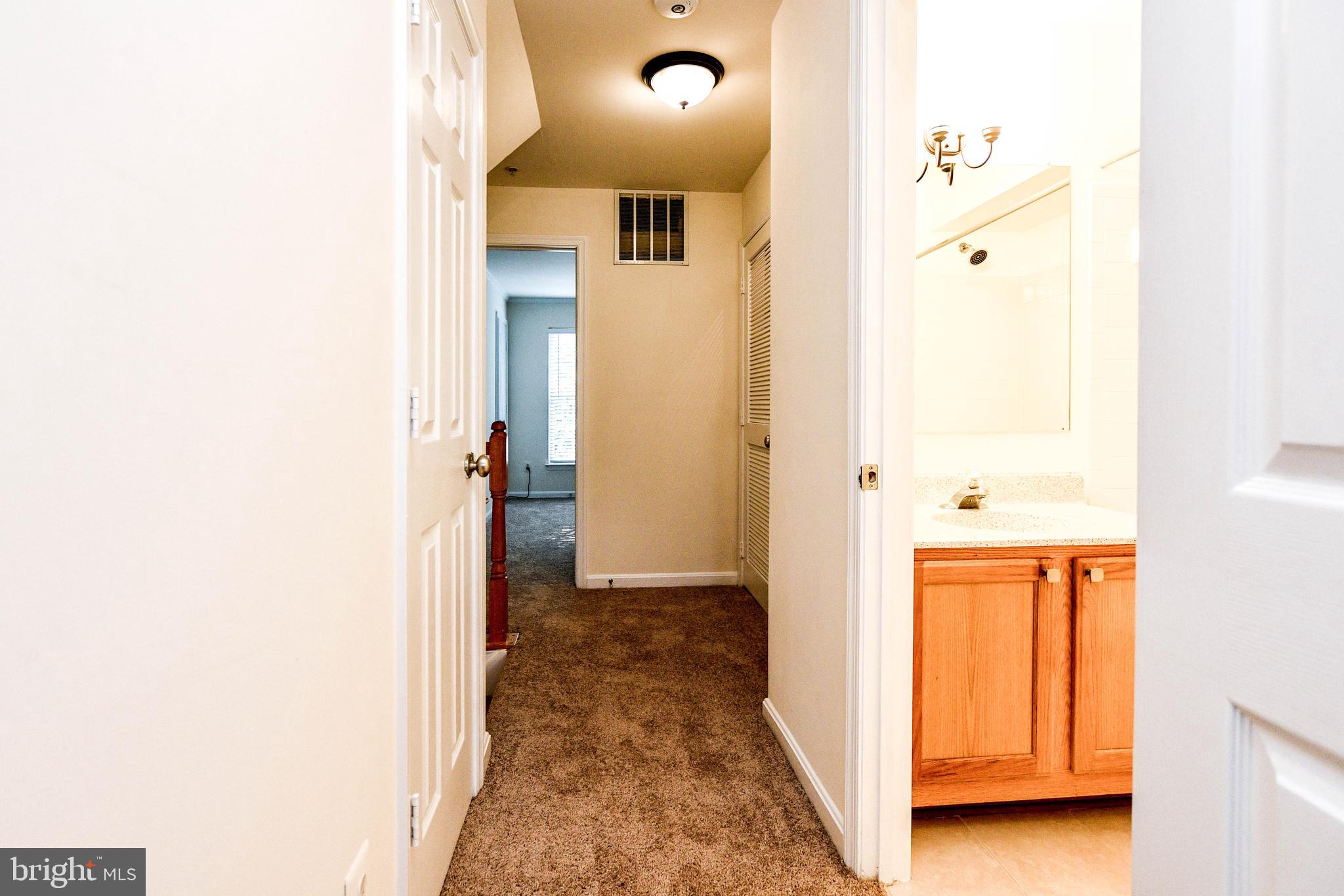 WOODVIEW VILLAGE - Residential Lease