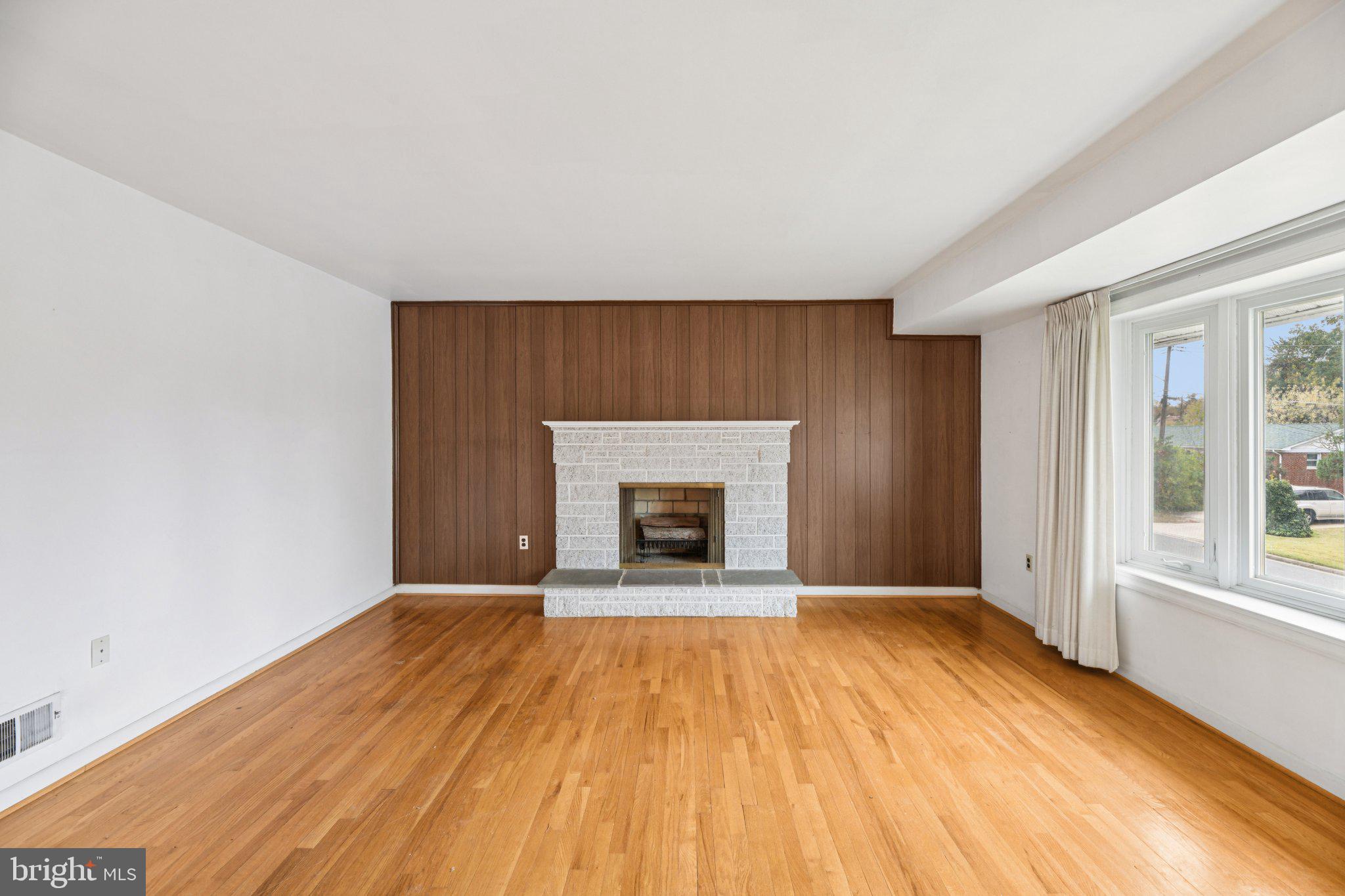 WOODBERRY FOREST - Residential