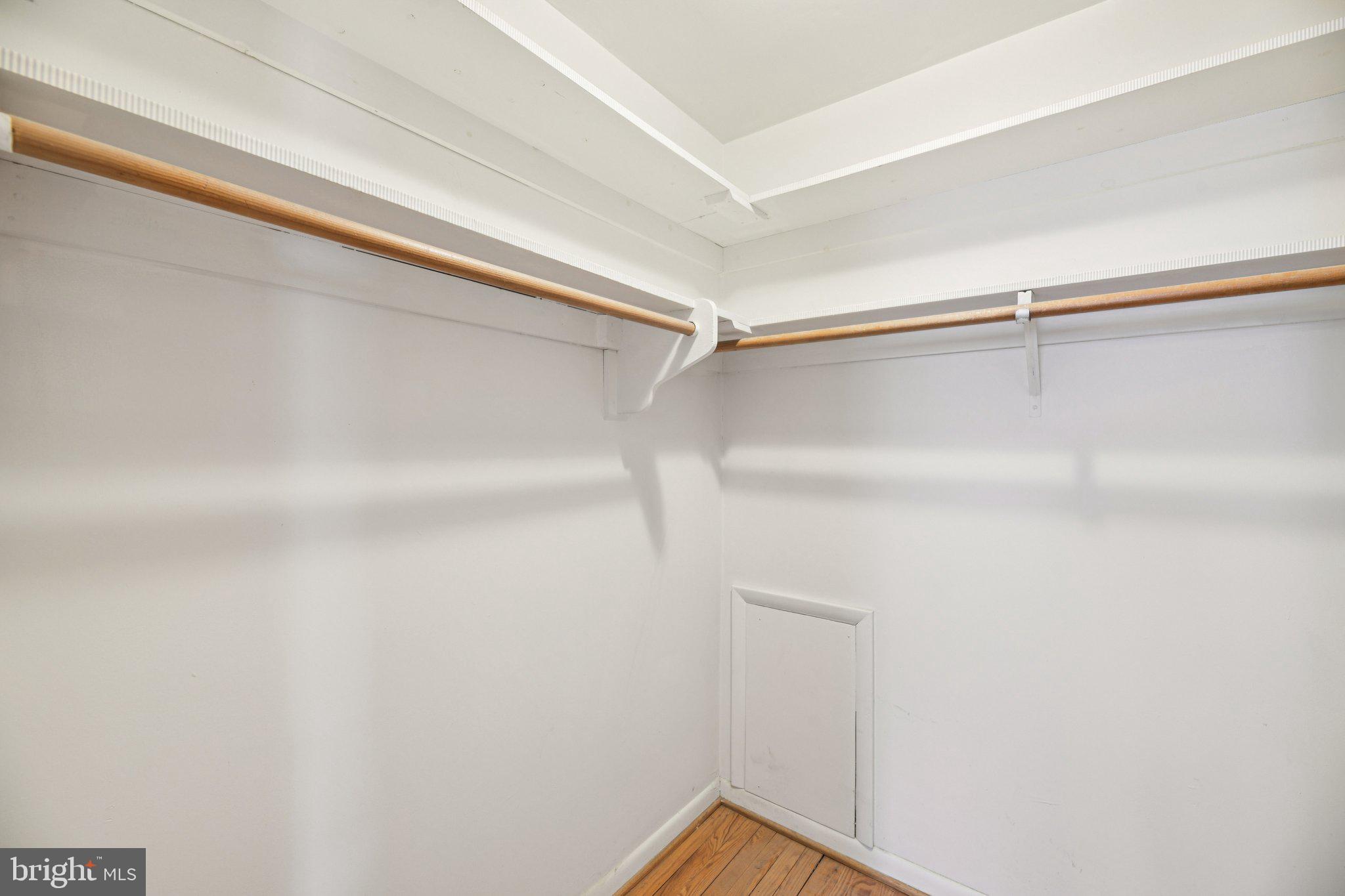 WOODBERRY FOREST - Residential