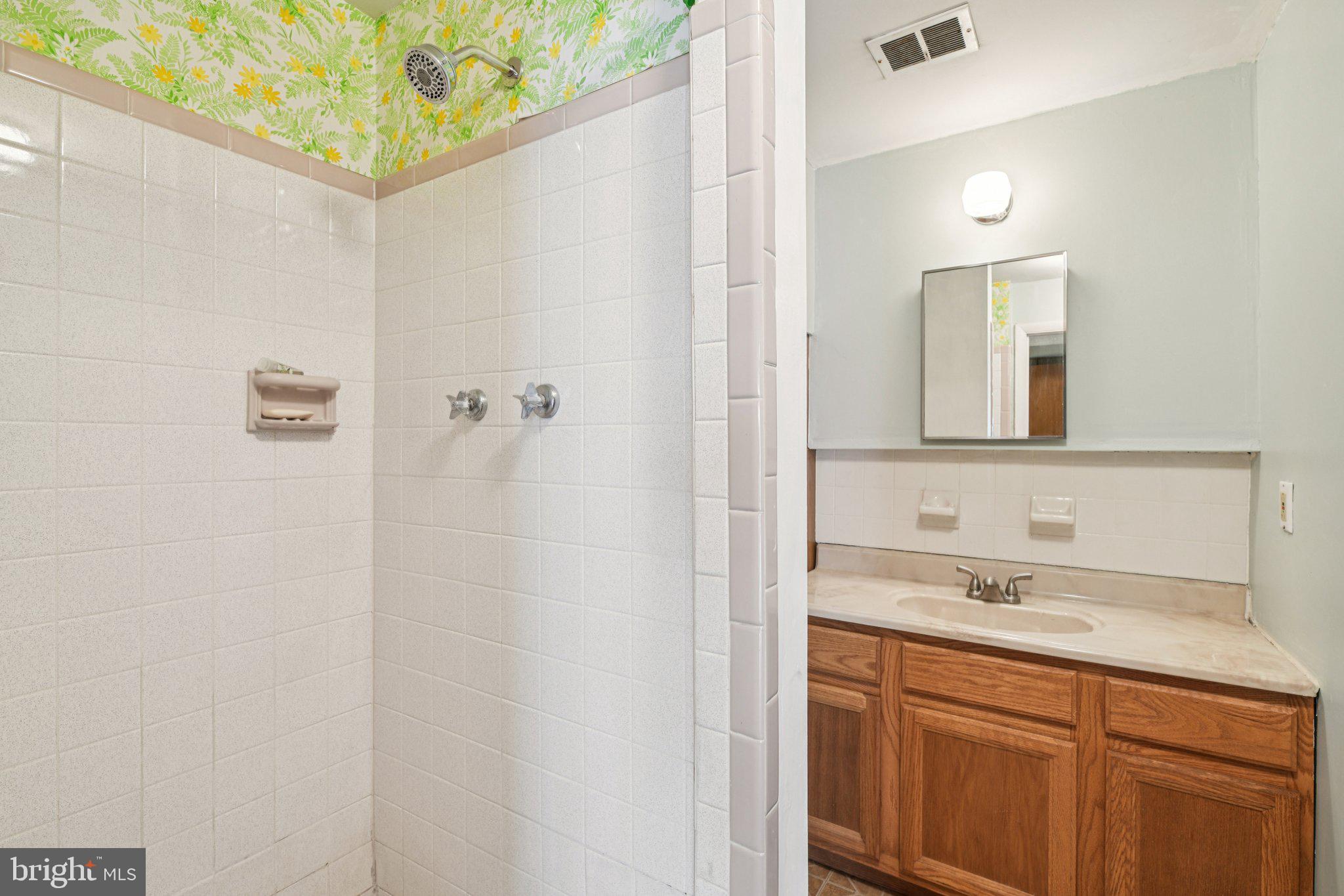 WOODBERRY FOREST - Residential