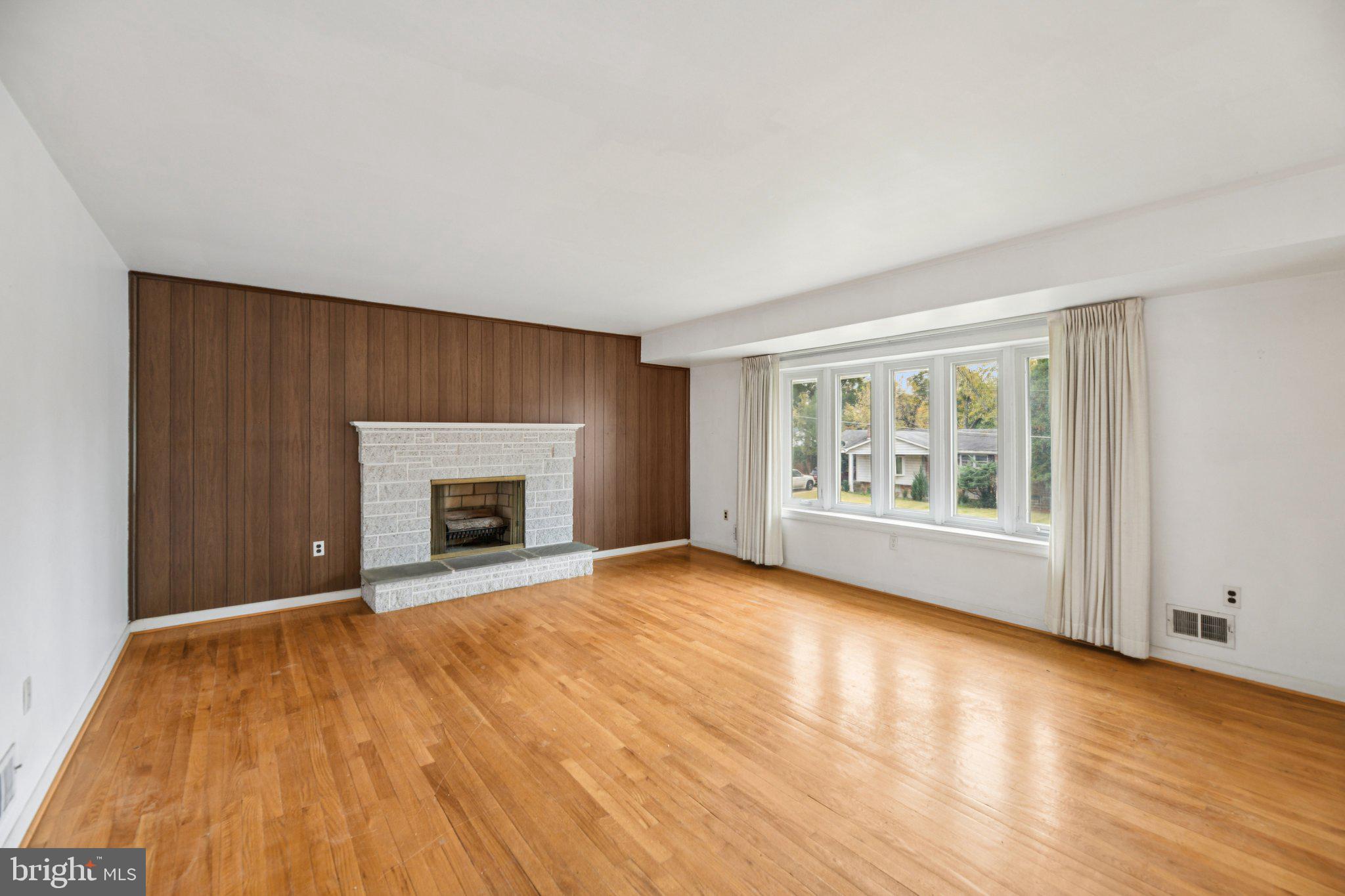 WOODBERRY FOREST - Residential