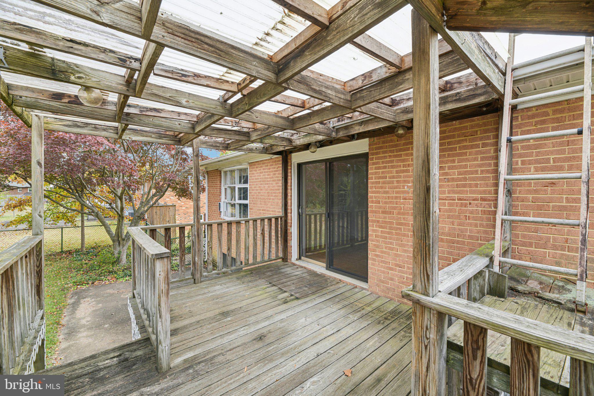 WOODBERRY FOREST - Residential