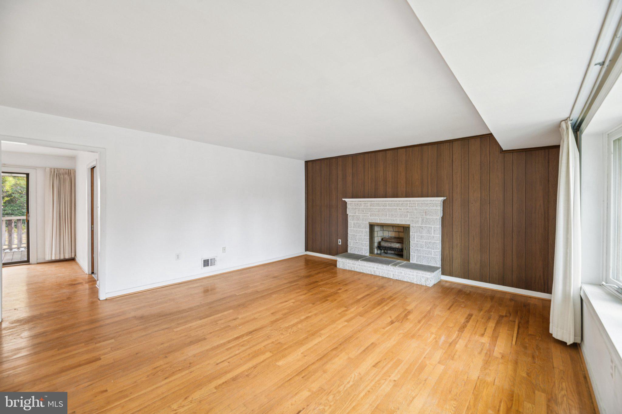 WOODBERRY FOREST - Residential