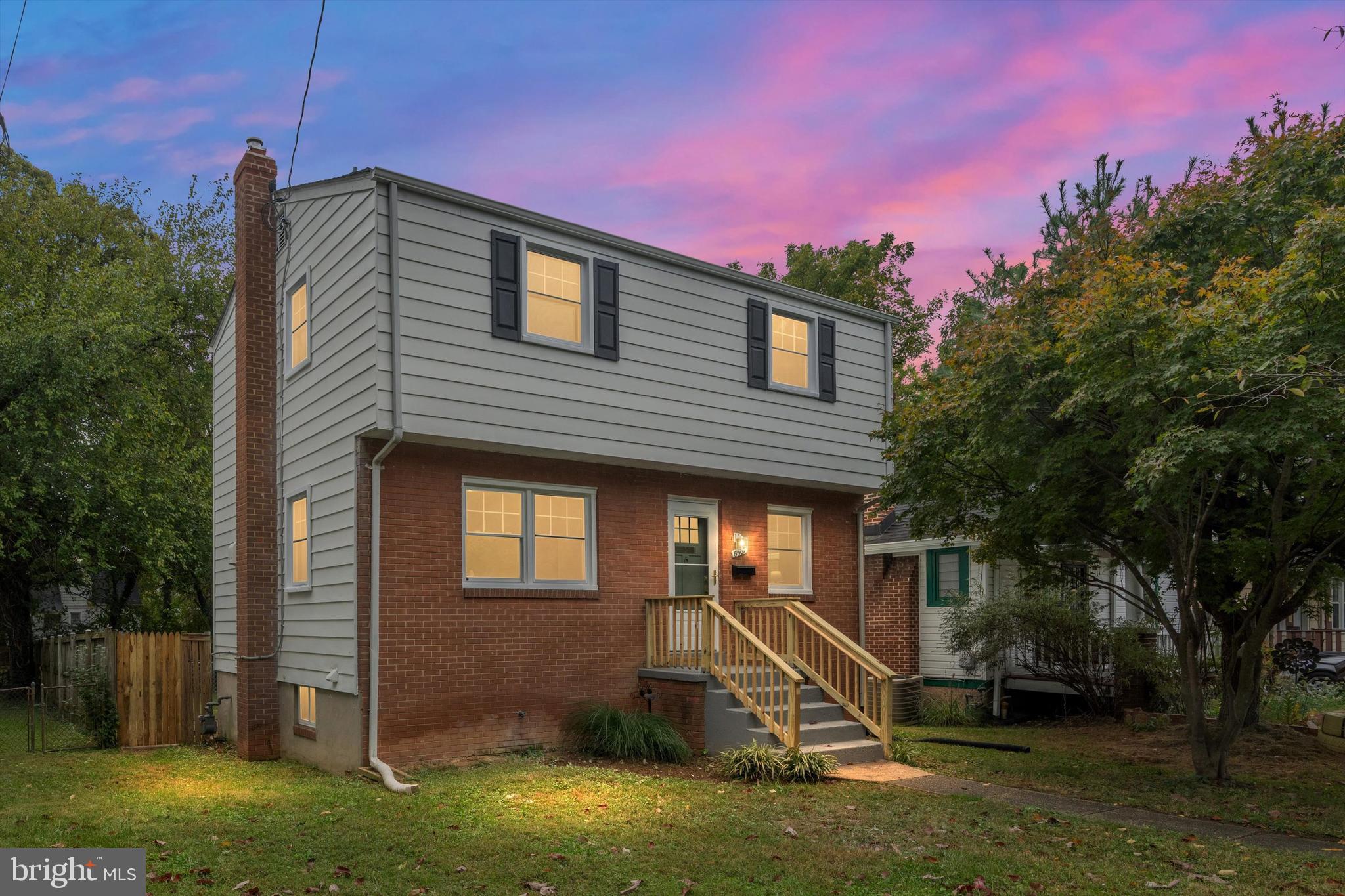 RIVERDALE PARK - Residential