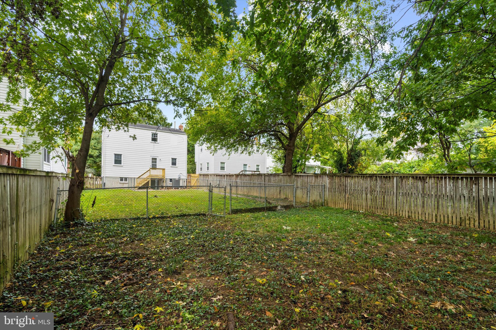 RIVERDALE PARK - Residential