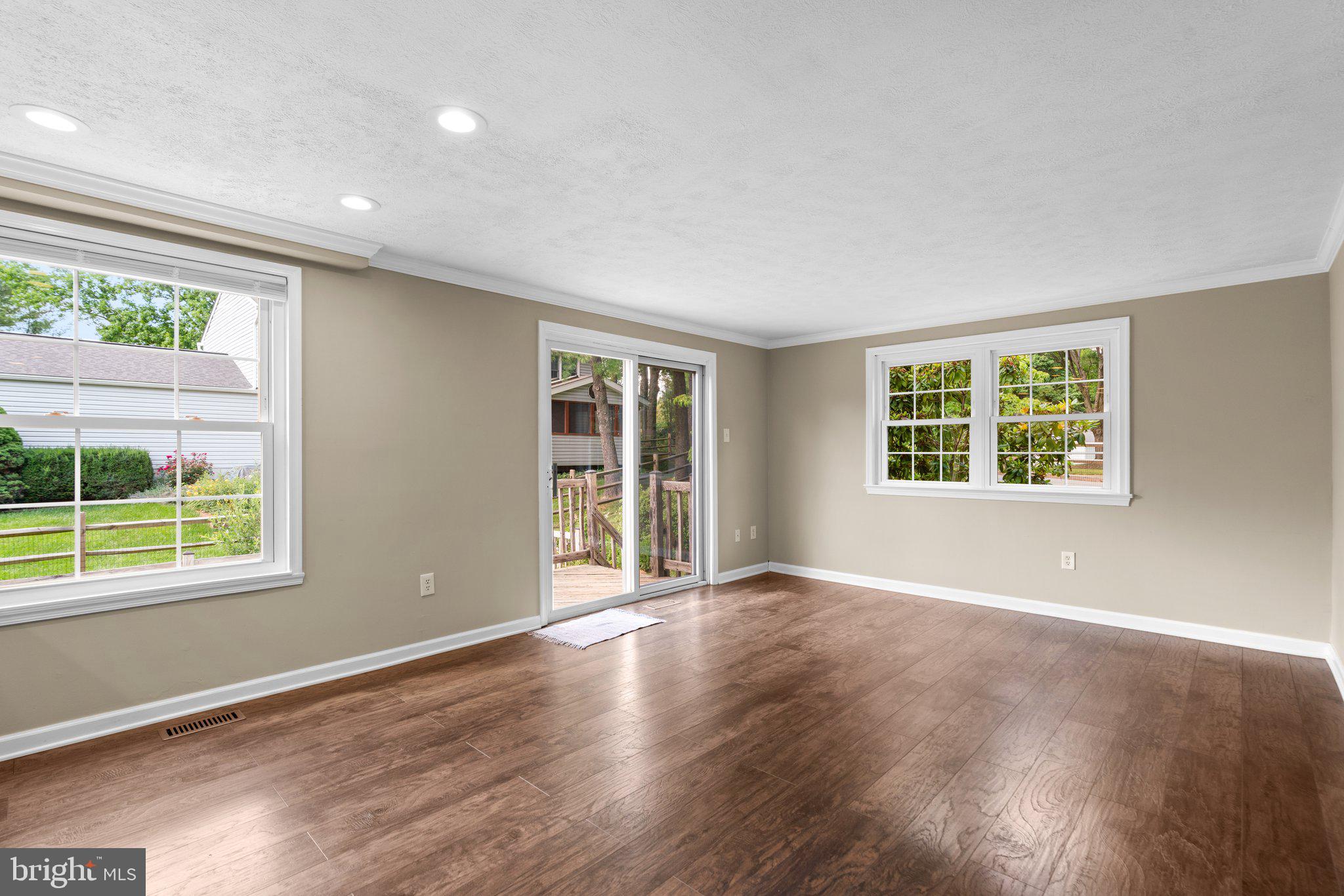 VILLAGE OF OWEN BROWN - Residential