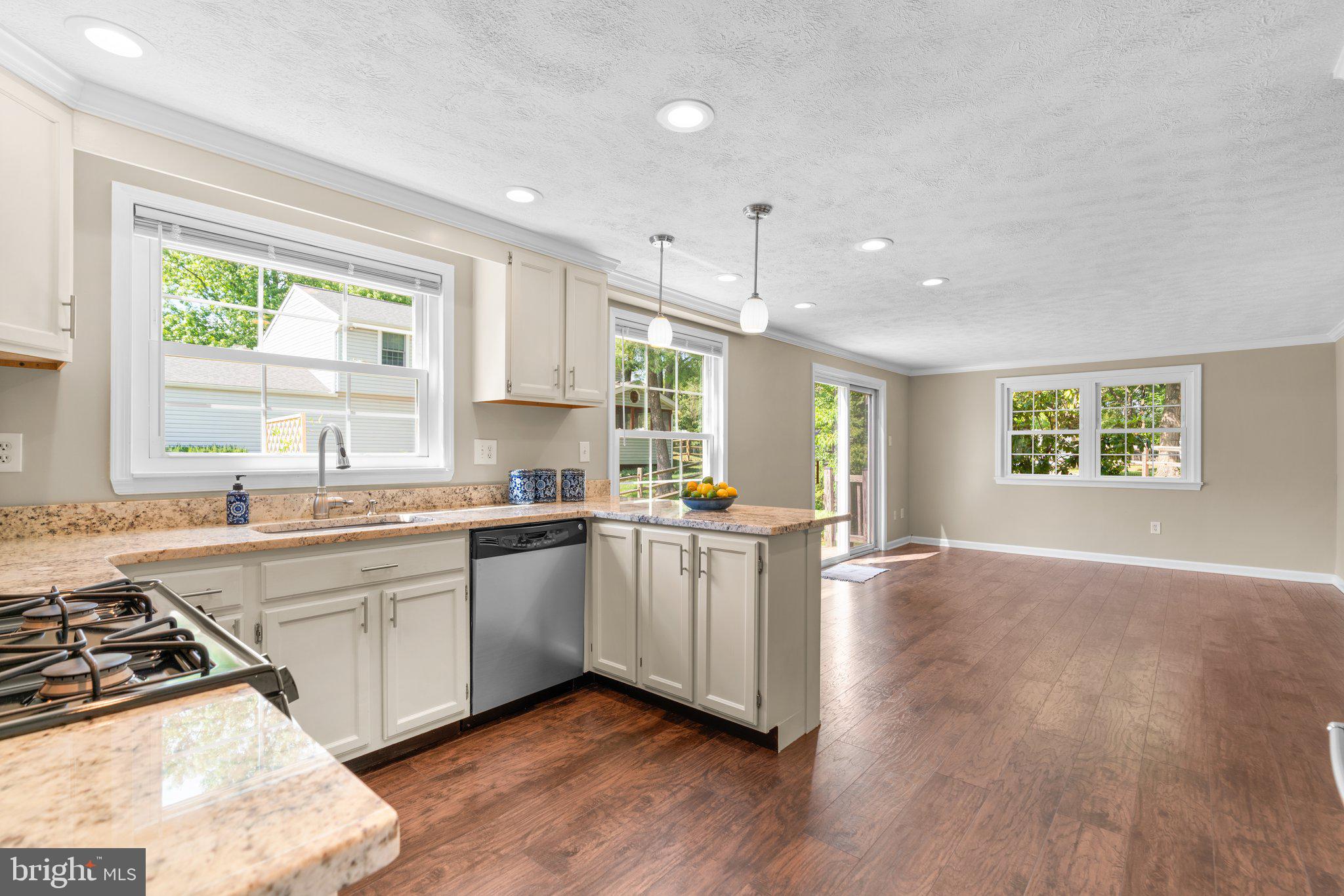 VILLAGE OF OWEN BROWN - Residential