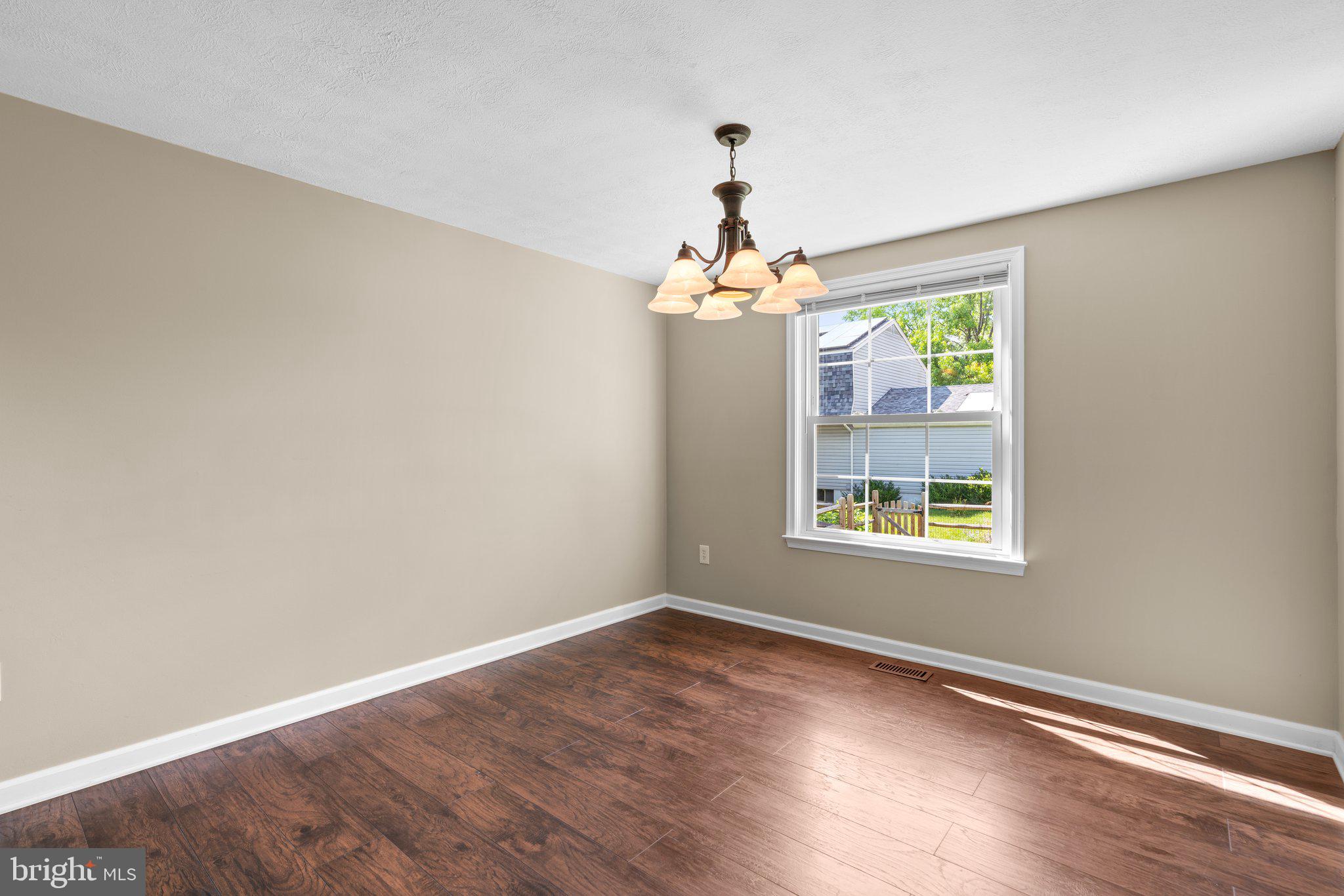 VILLAGE OF OWEN BROWN - Residential