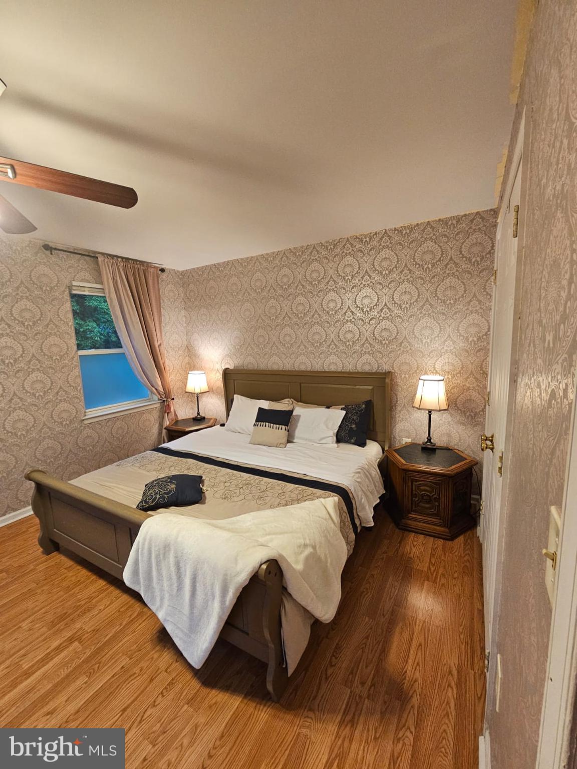 TEMPLE UNIVERSITY - Residential Lease