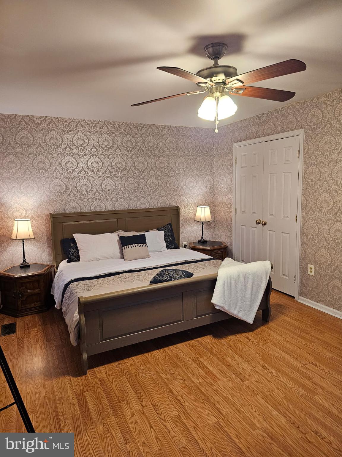 TEMPLE UNIVERSITY - Residential Lease