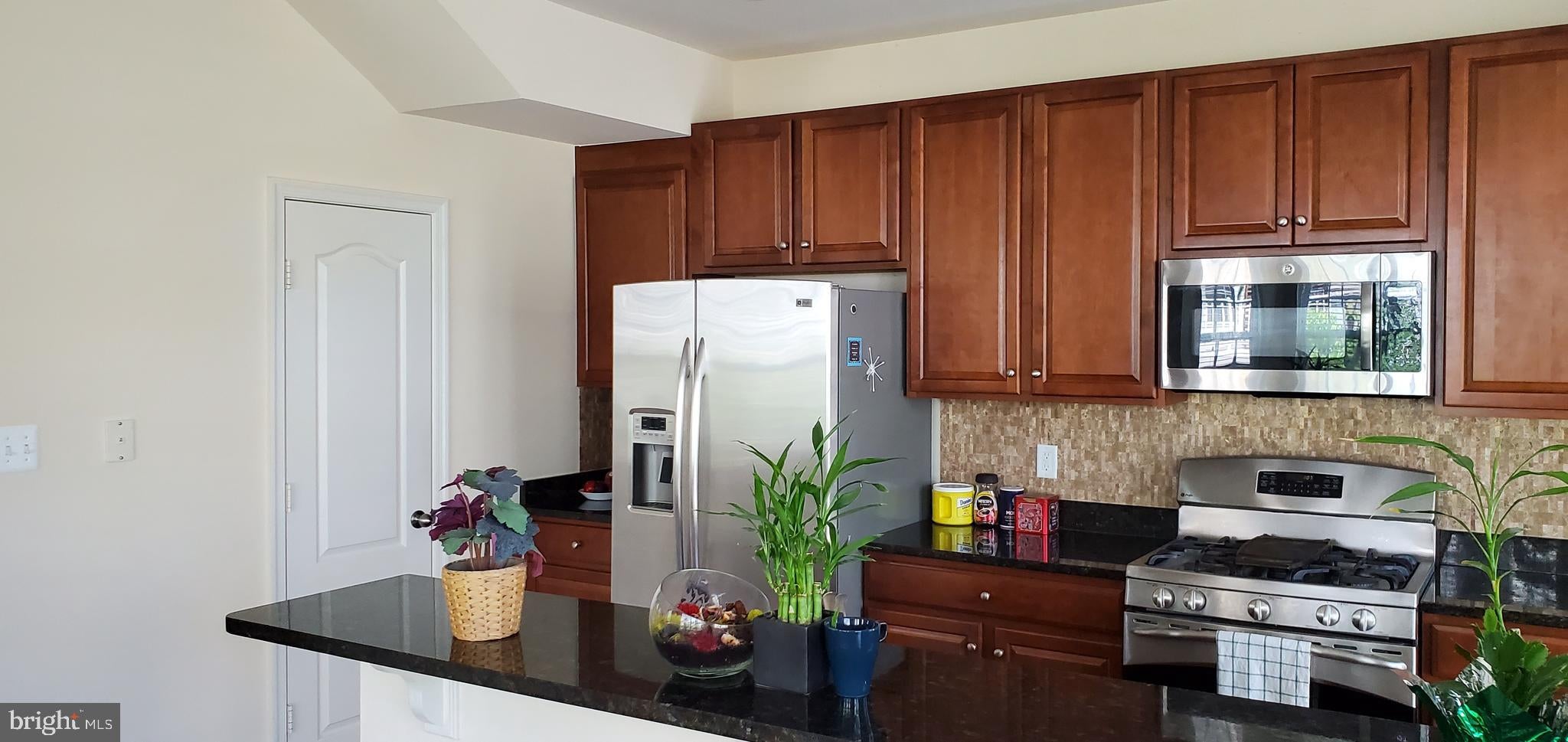 12425 HORSESHOE BEND CIRCLE