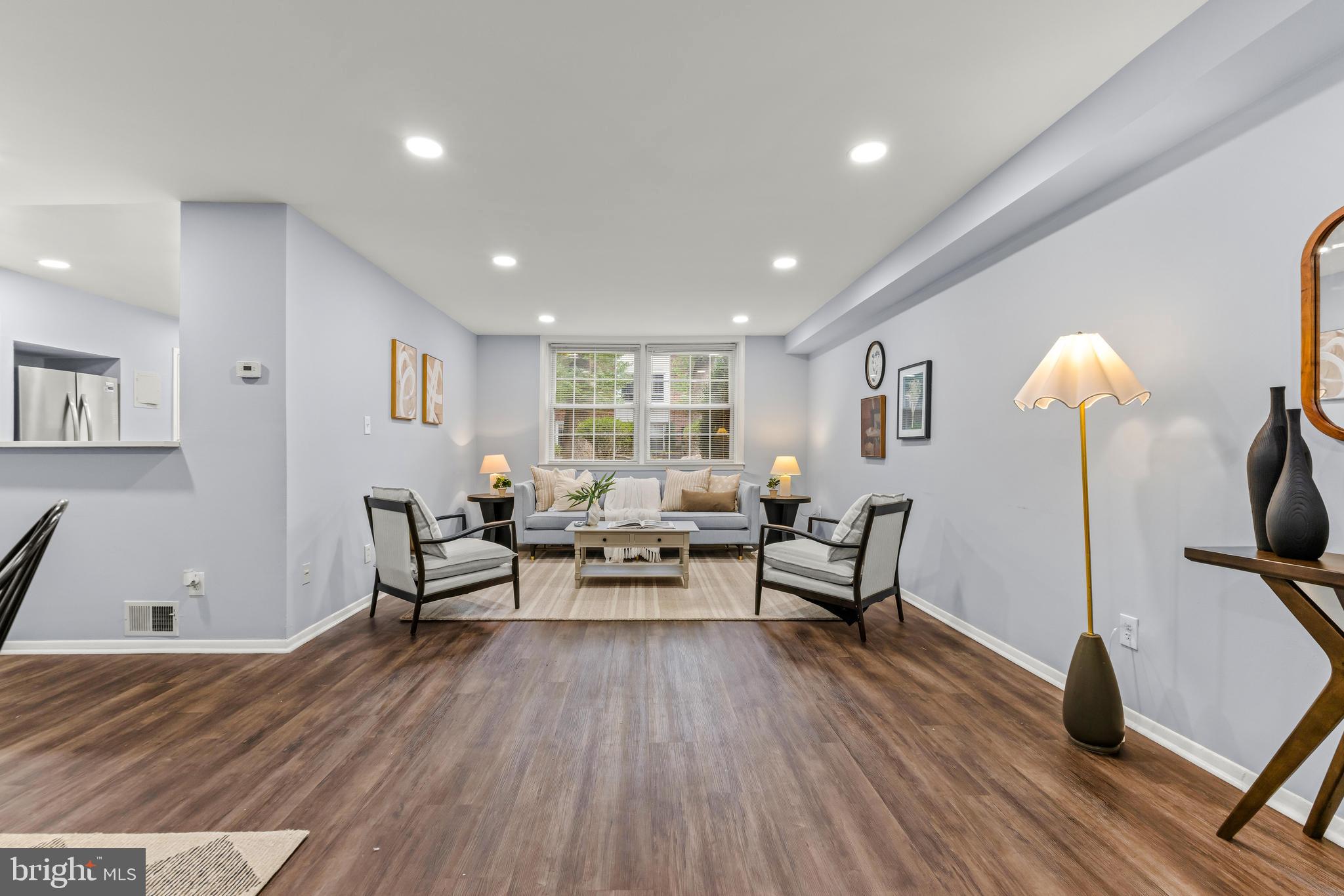 HOMELAND SOUTHWAY - Residential Lease