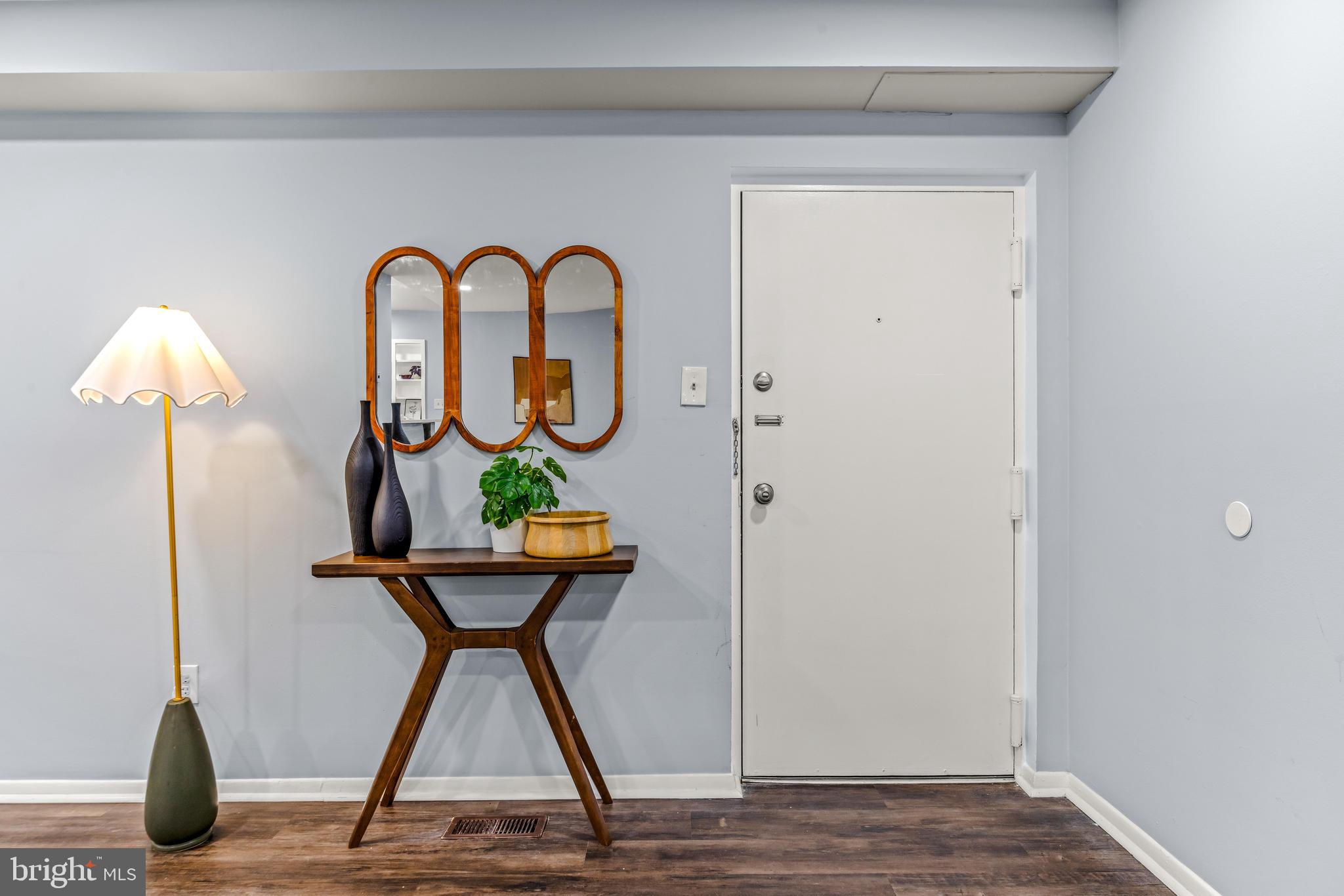HOMELAND SOUTHWAY - Residential Lease