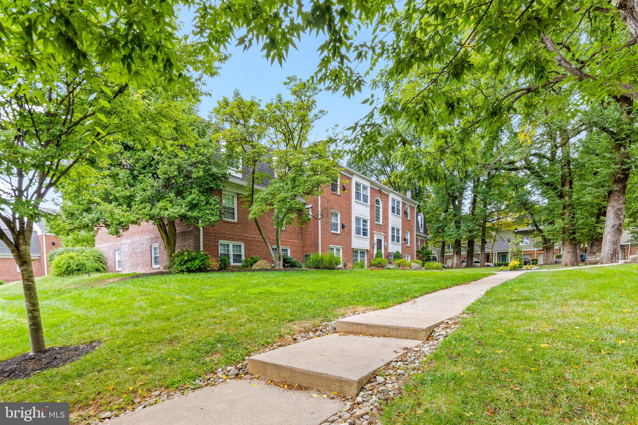 HOMELAND SOUTHWAY - Residential Lease