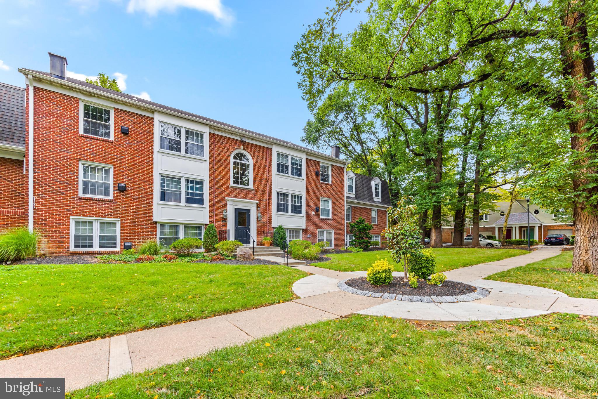 HOMELAND SOUTHWAY - Residential Lease