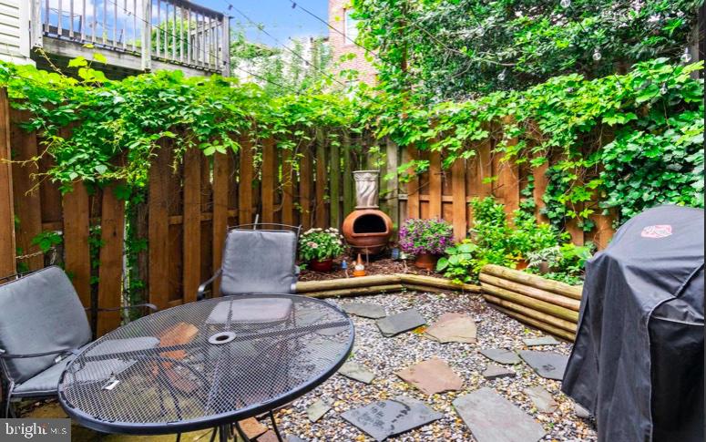 BUTCHERS HILL - Residential