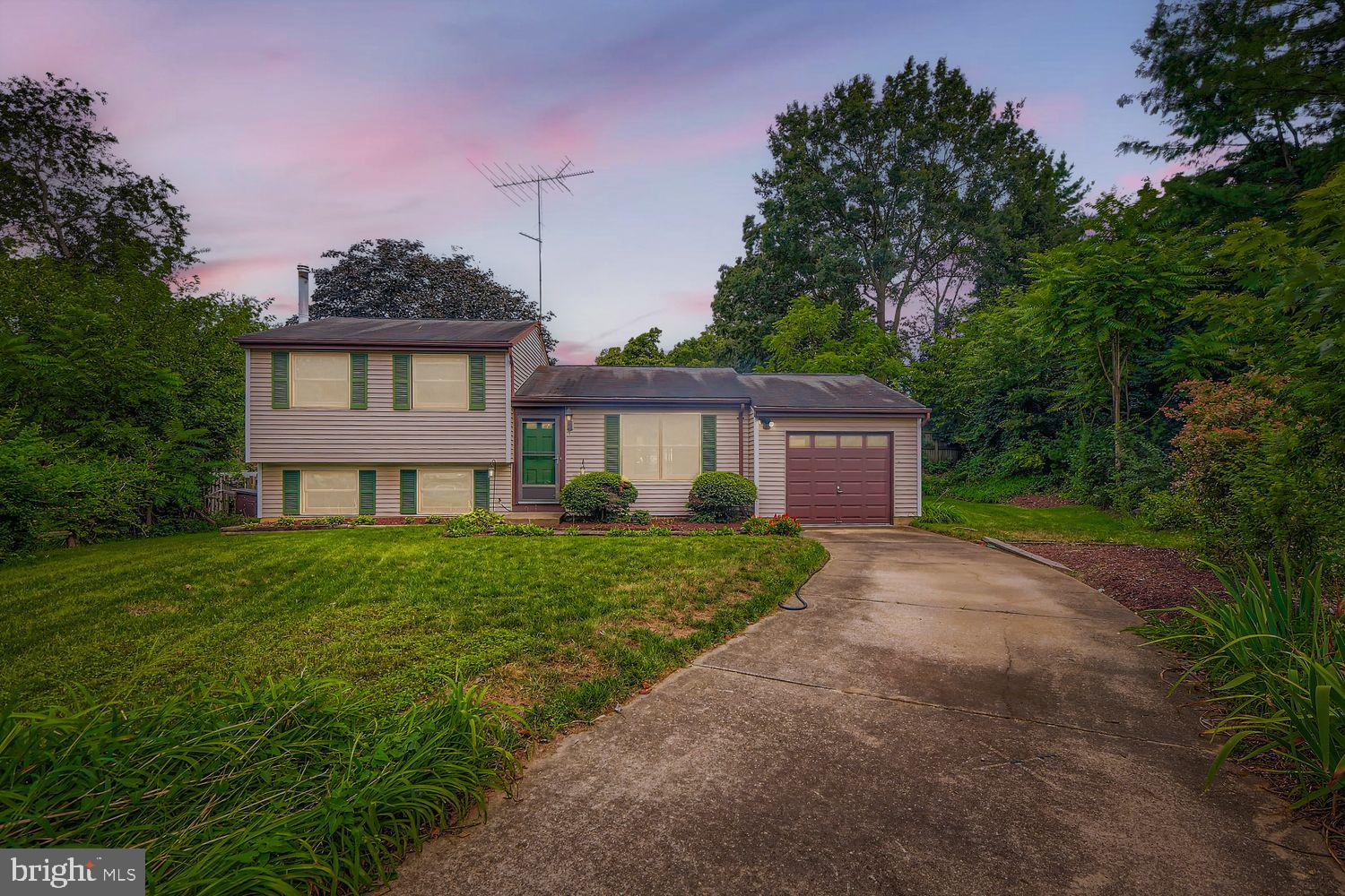 HARMANS WOODS - Residential