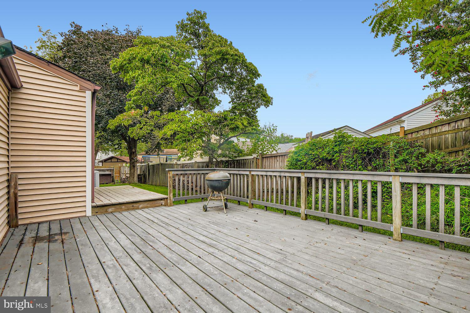 HARMANS WOODS - Residential