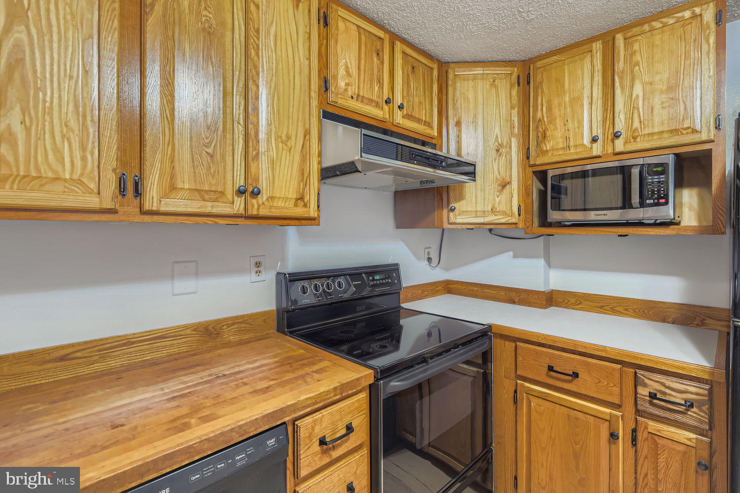 HARMANS WOODS - Residential