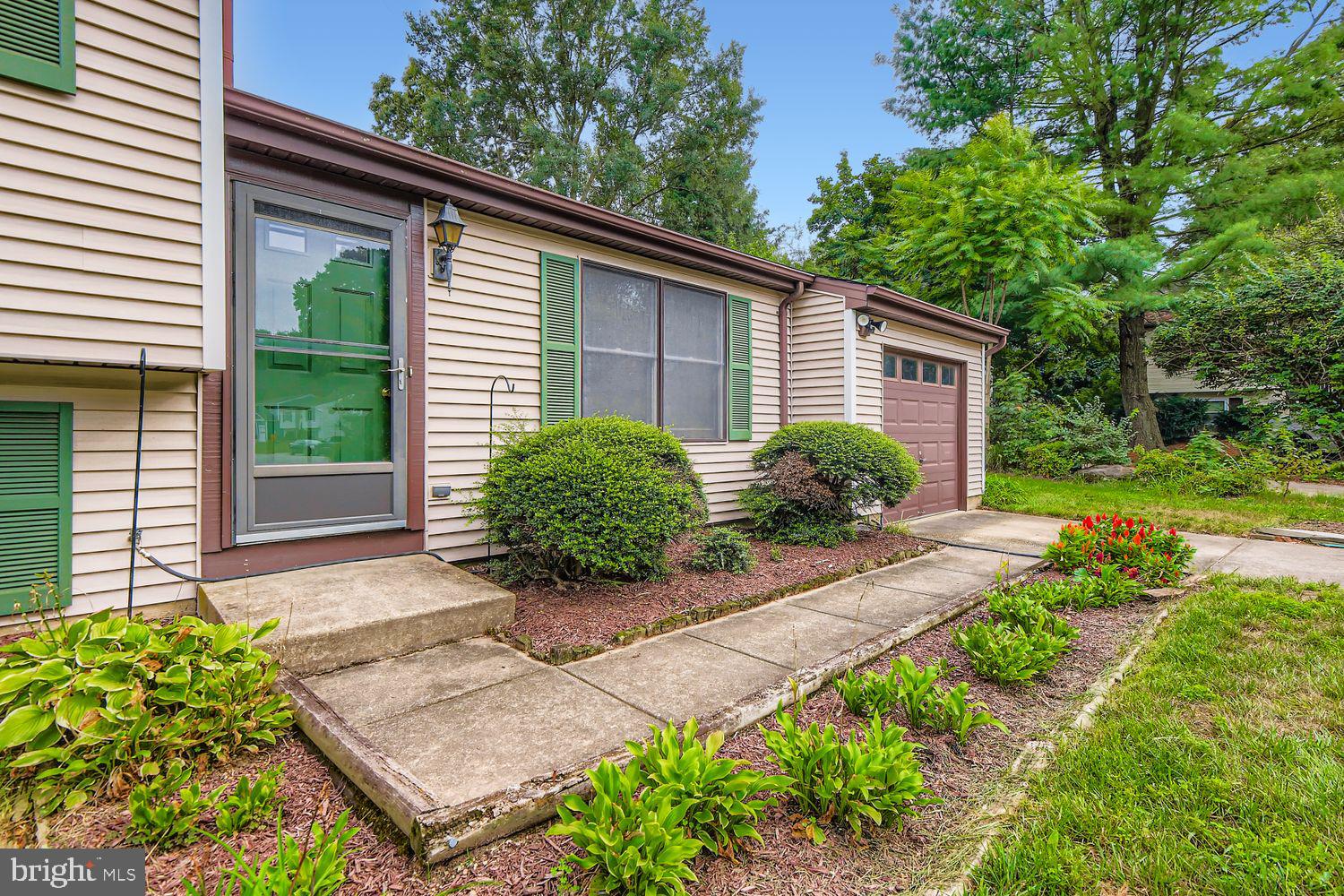 HARMANS WOODS - Residential