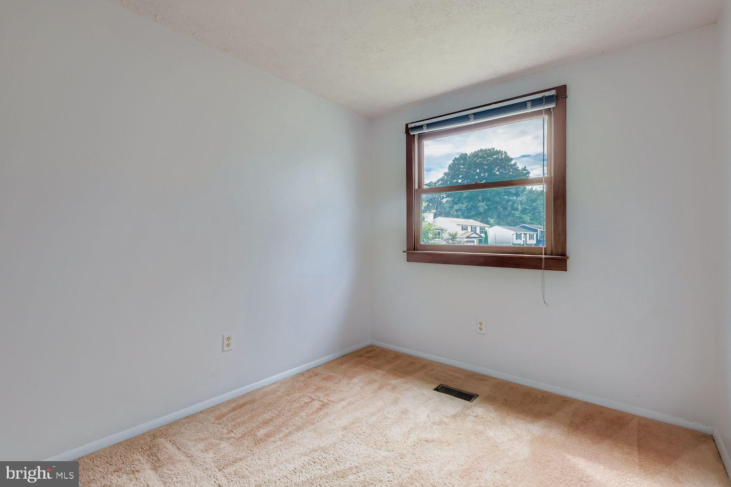 HARMANS WOODS - Residential