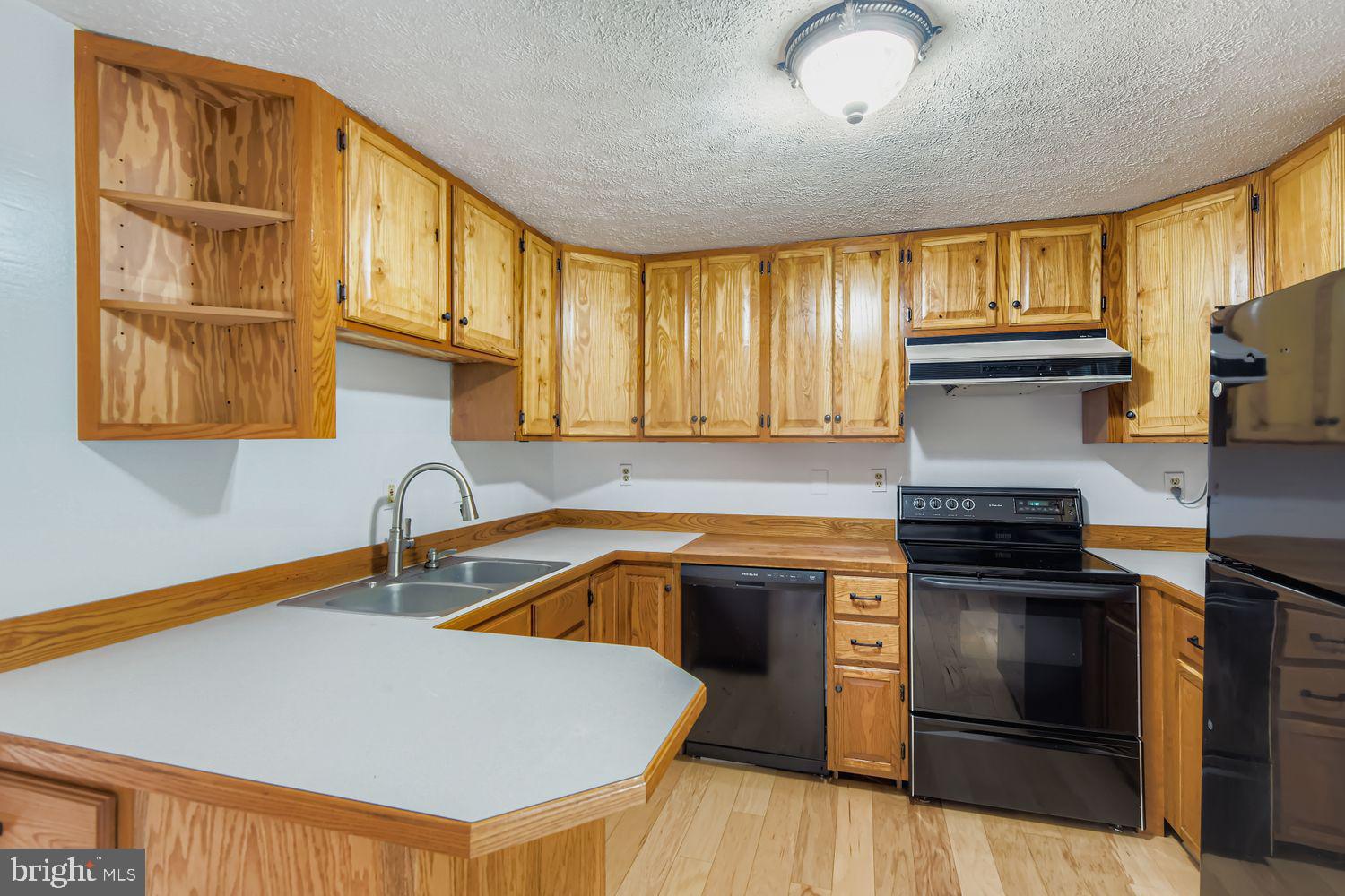 HARMANS WOODS - Residential