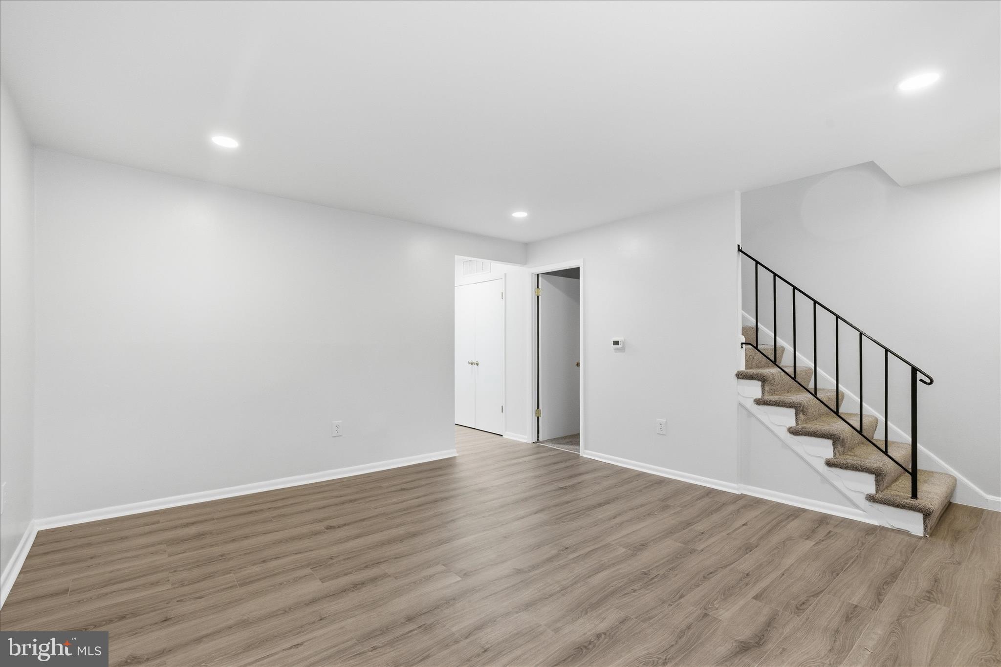 BEECHWOOD SQUARE - Residential